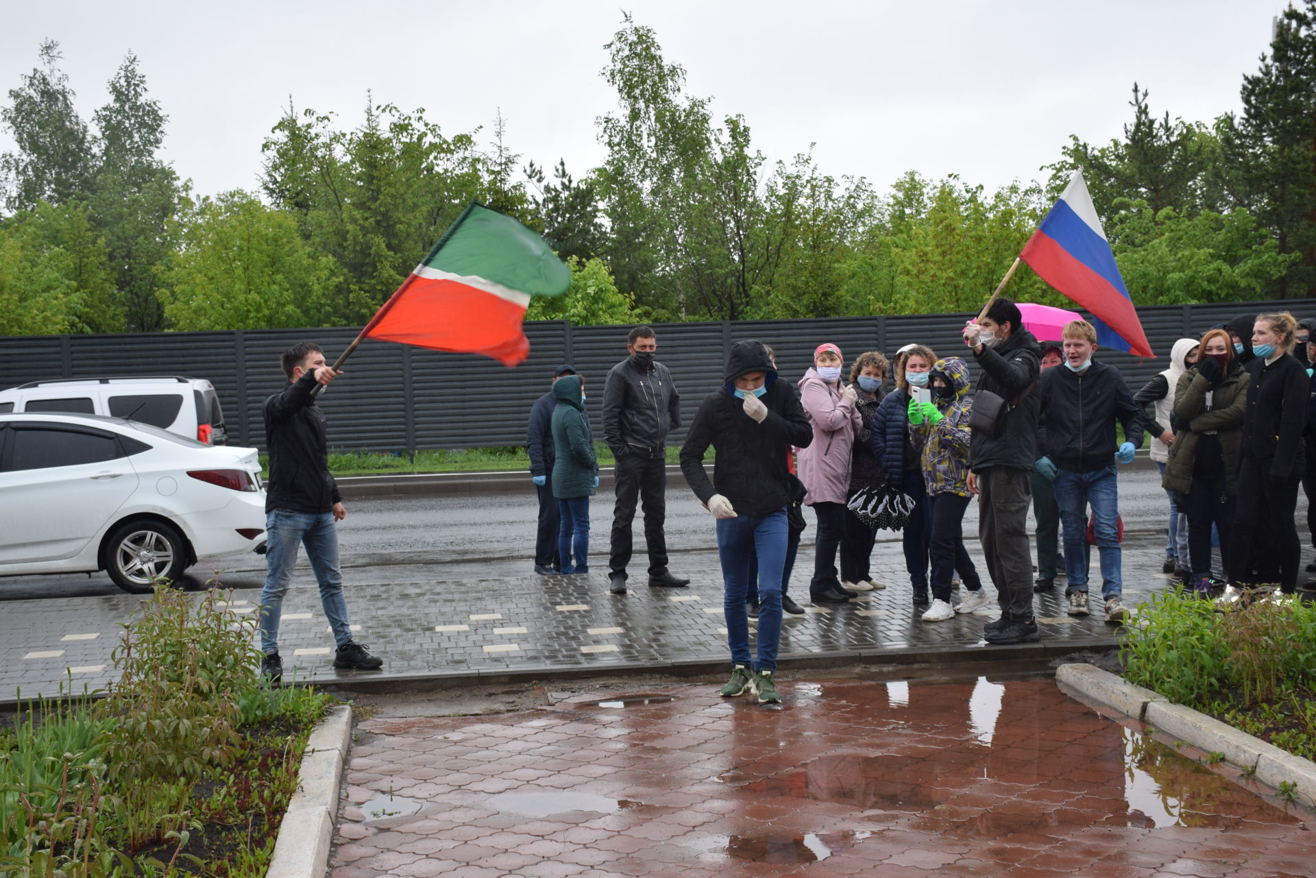 Первая партия нурлатских новобранцев отправилась служить в армию