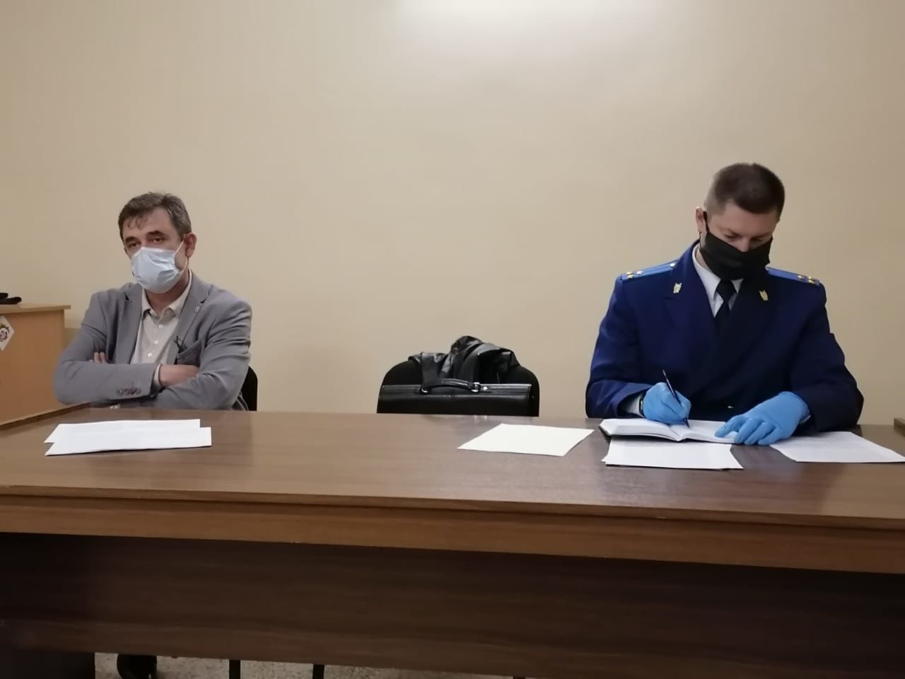 Нурлатский городской прокурор встретился с коллективом районной больницы Нурлатская городская прокуратура
