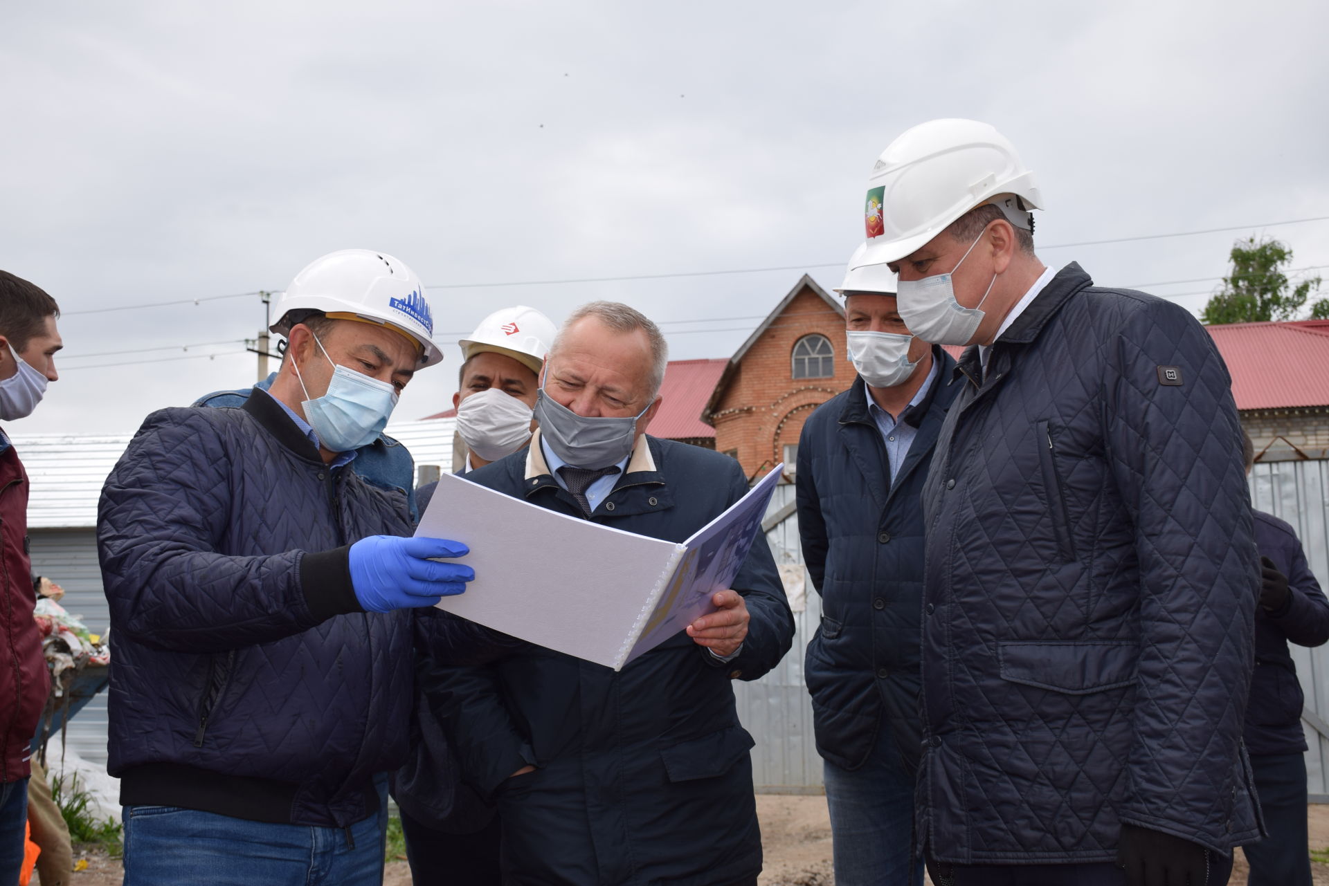 Алмаз Ахметшин показал замам министра объекты строительства и капремонта в Нурлате