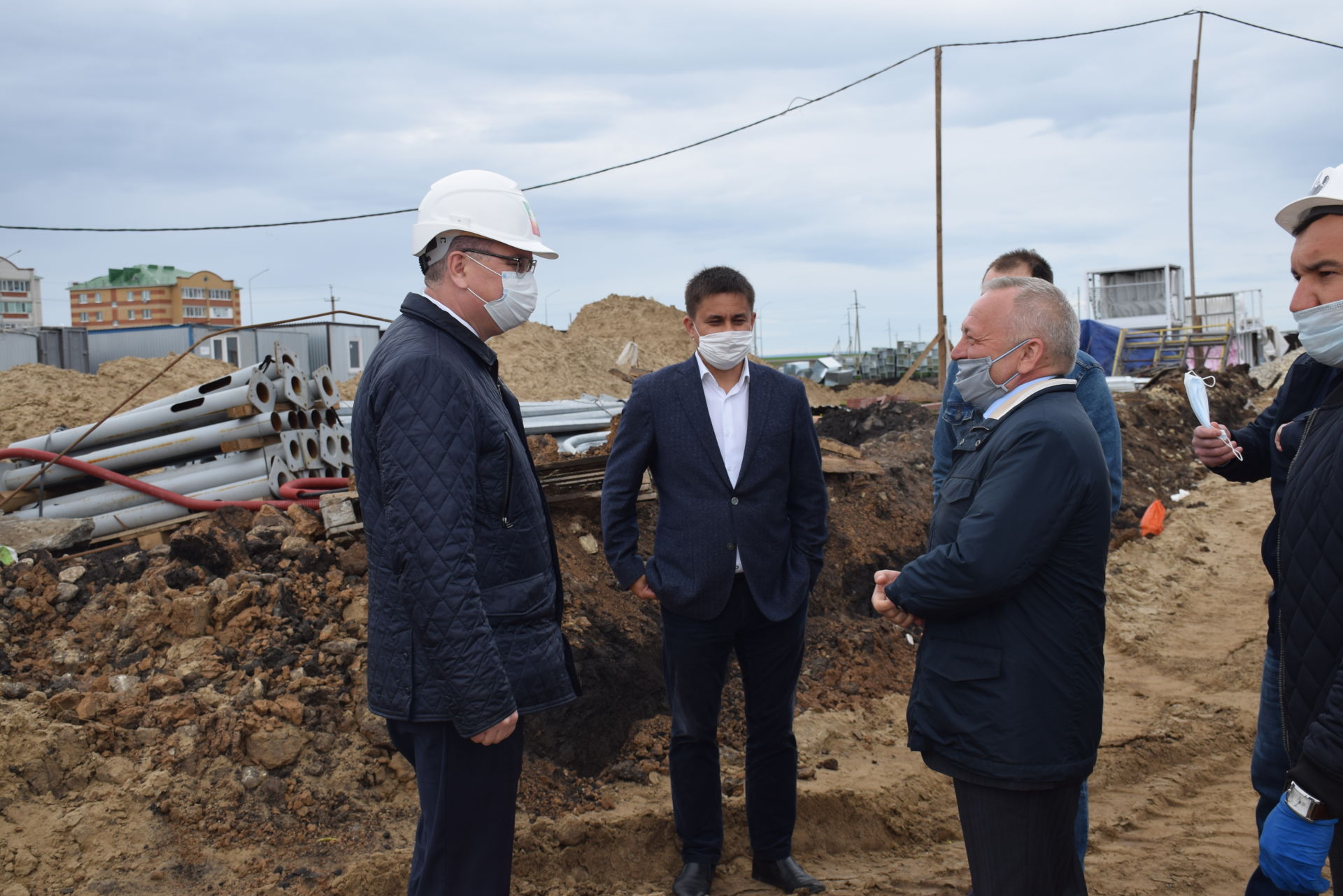 Алмаз Ахметшин показал замам министра объекты строительства и капремонта в Нурлате