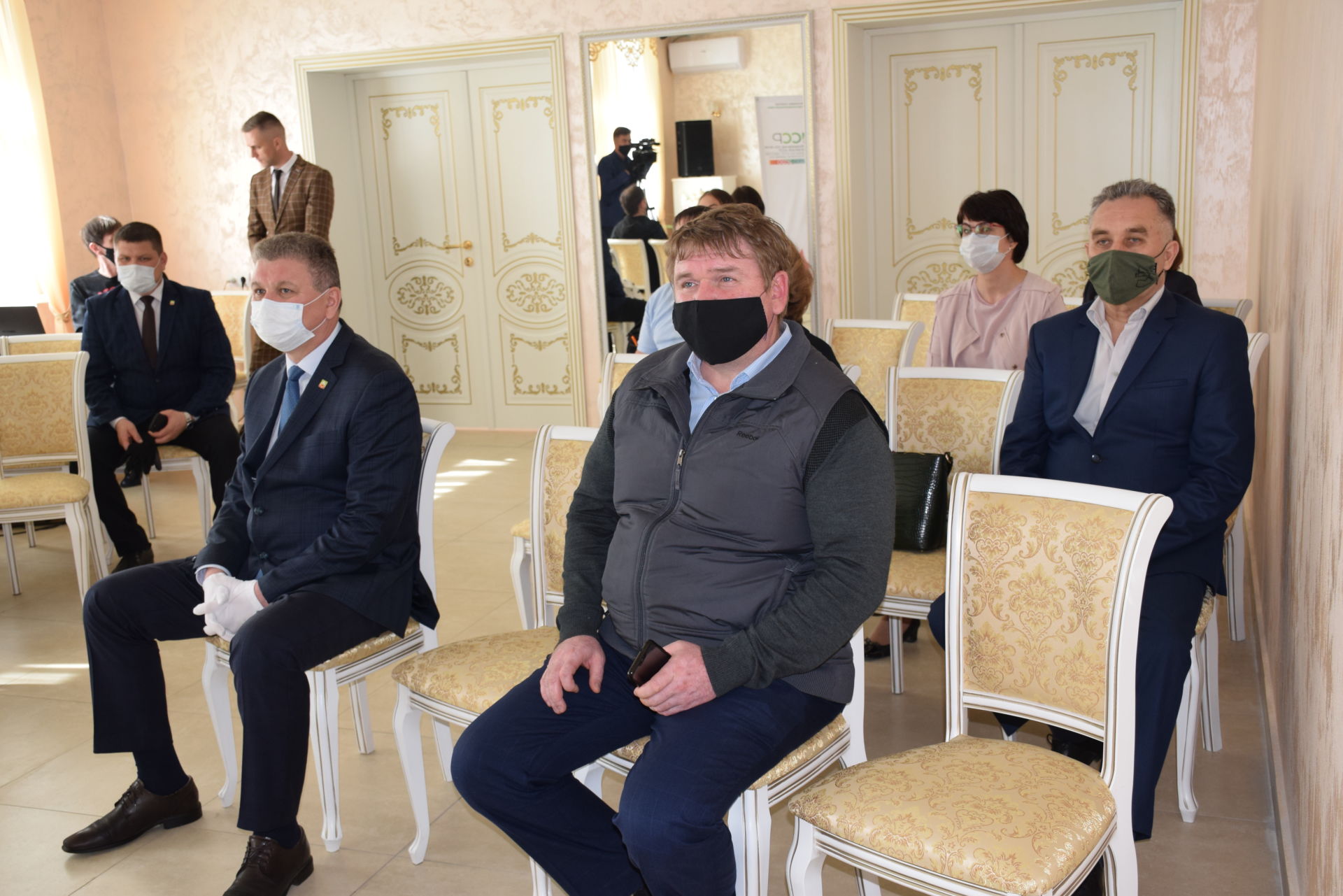 Нурлат: Алмаз Ахметшин поздравил предпринимателей с профессиональным праздником