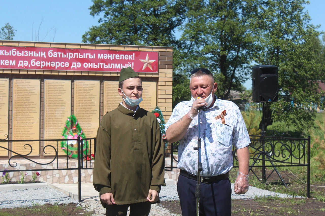 В поселке имени Нариманова Нурлатского района состоялось торжественное открытие памятной стелы