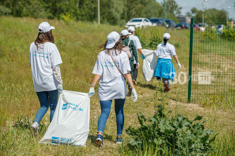 Молодежный экозащитн­ик пригласила Презид­ента России принять участие в​ акции по уборке водоёмов „Вода России“​