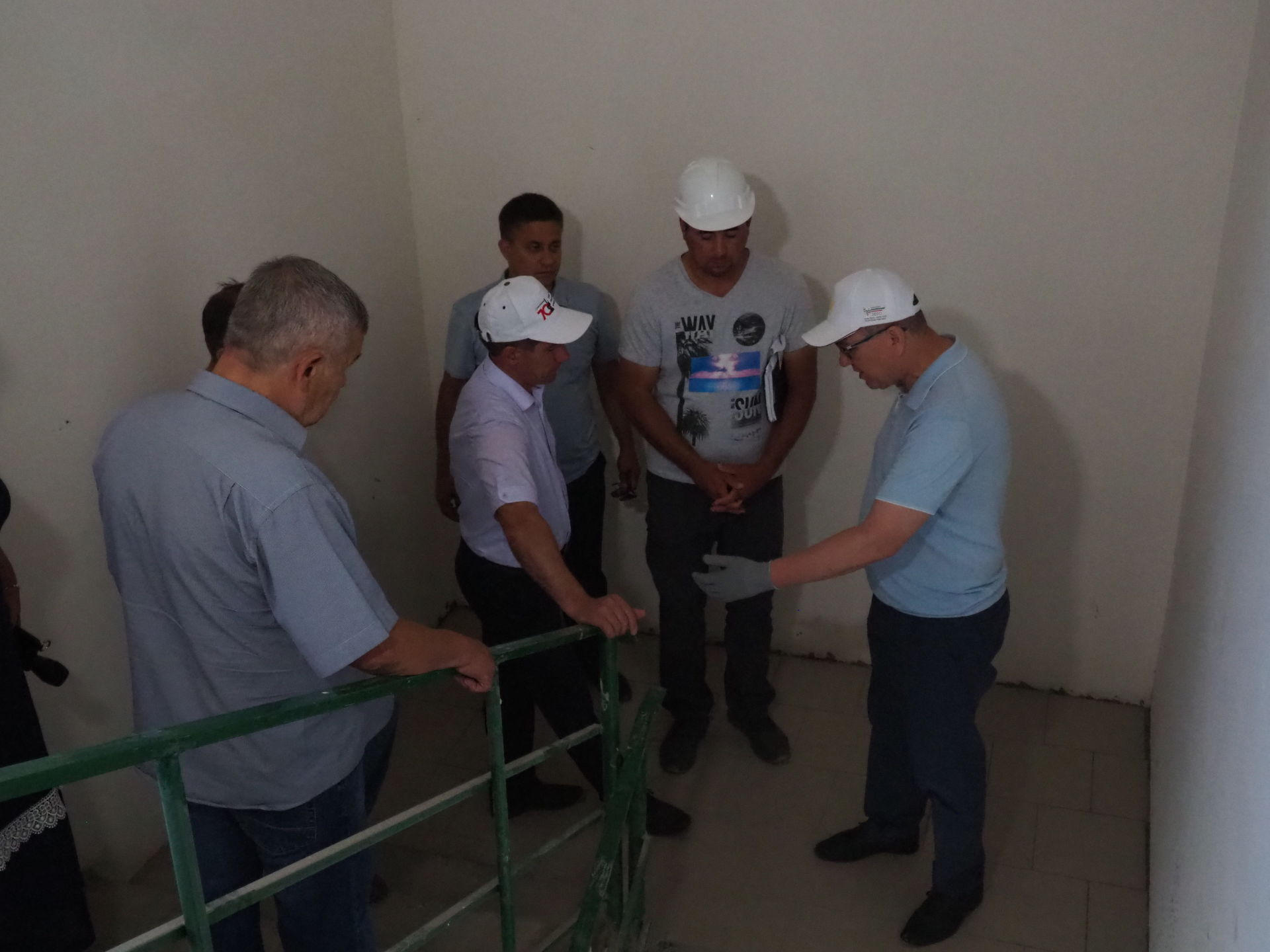 Алмаз Ахметшин рабочее совещание провел на строительном объекте