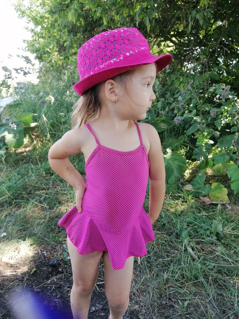Трехлетняя Азалия Зайцева  - очередная участница летнего онлайн-фотоконкурса