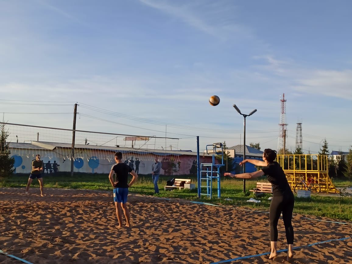 День Республики Татарстан активные нурлатцы провели на спортивных площадках&nbsp;