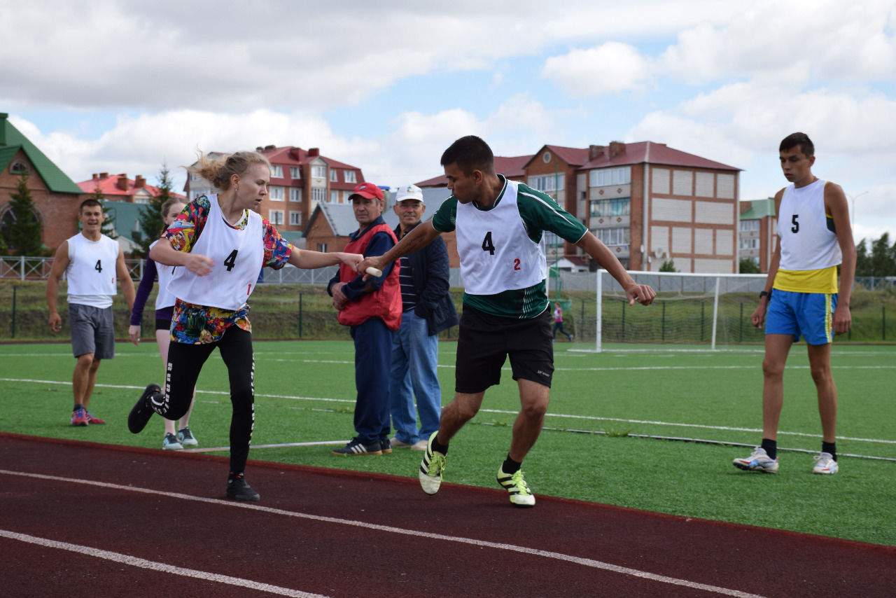 В День физкультурника в Нурлате прошла легкоатлетическая эстафета на призы районной газеты