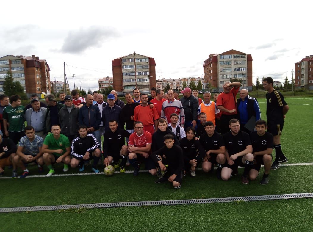 В Нурлате прошел блиц-турнир памяти футболистов района