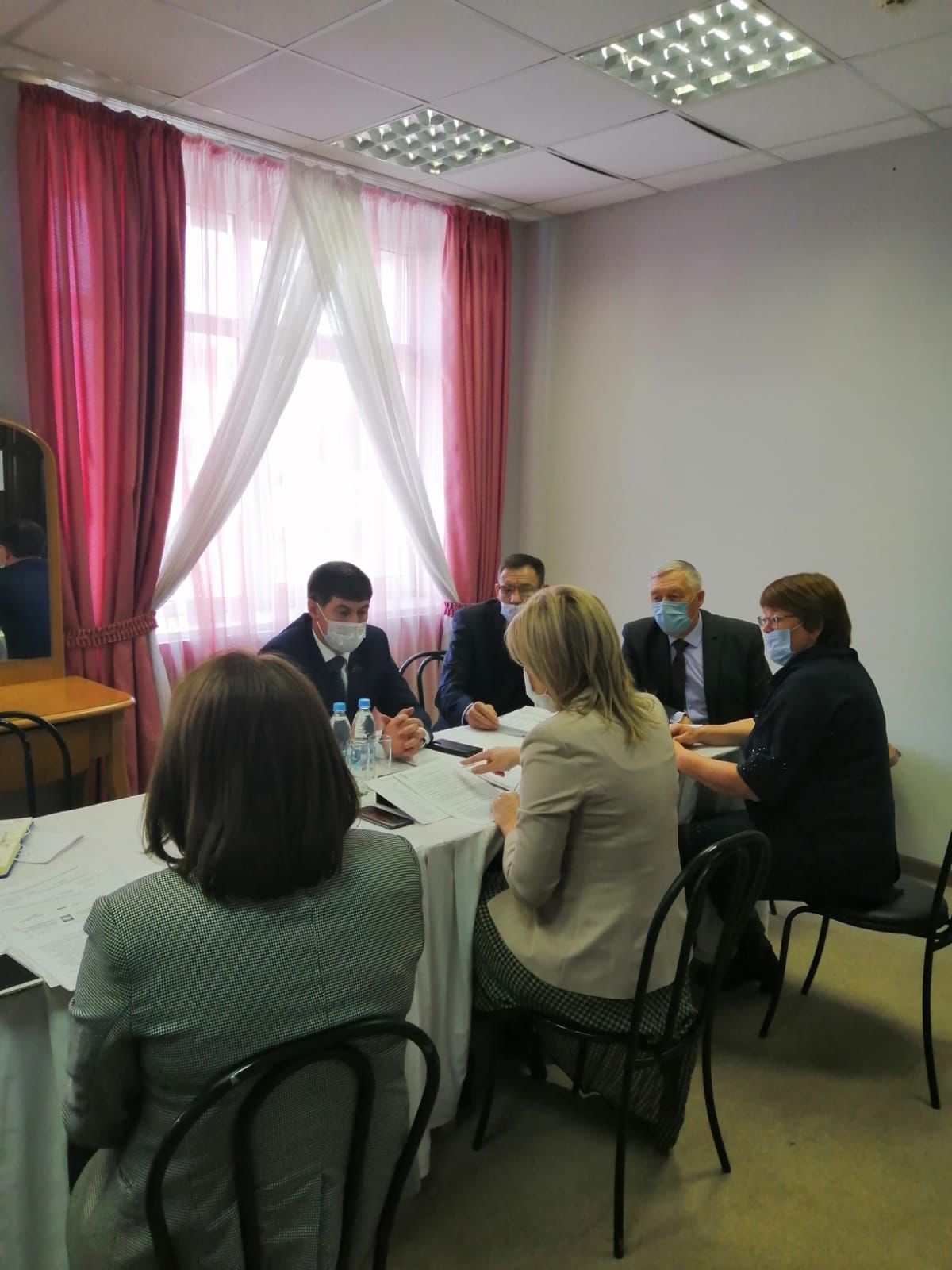 Обращения нурлатцев на контроле у депутата Госсовета Республики Татарстан