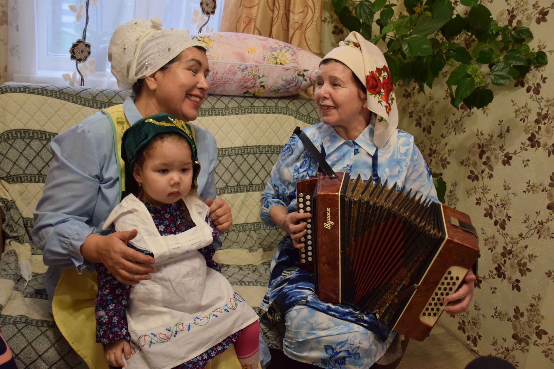 Жители села Кривое Озеро соблюдают традиции предков и передают их в наследство