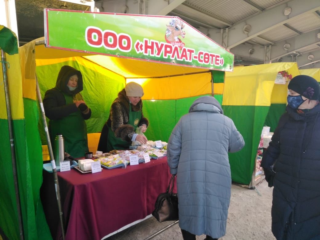 Нурлатцы участвуют в первой в этом году ярмарке в Казани