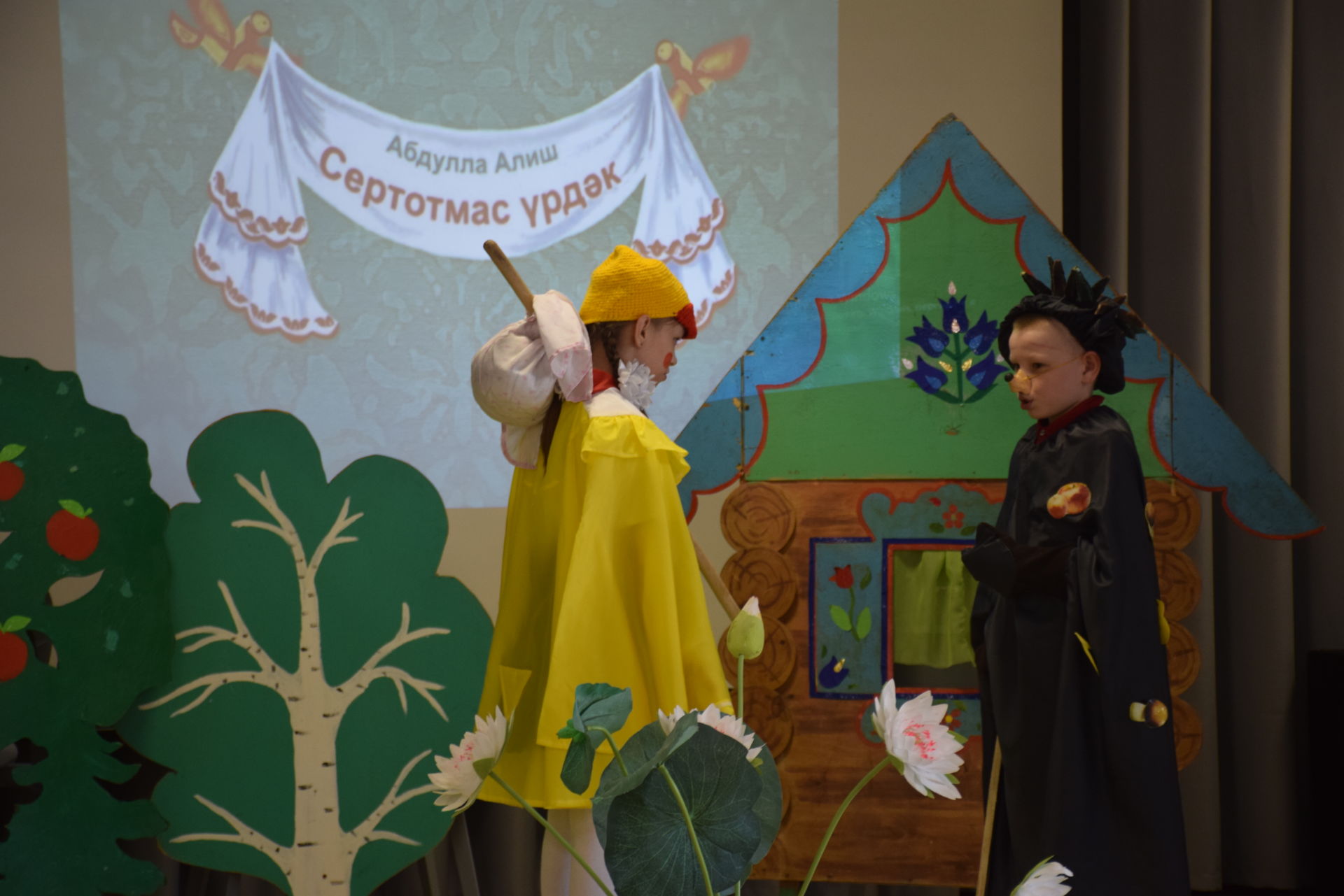 В Нурлате соревновались детские театральные коллективы