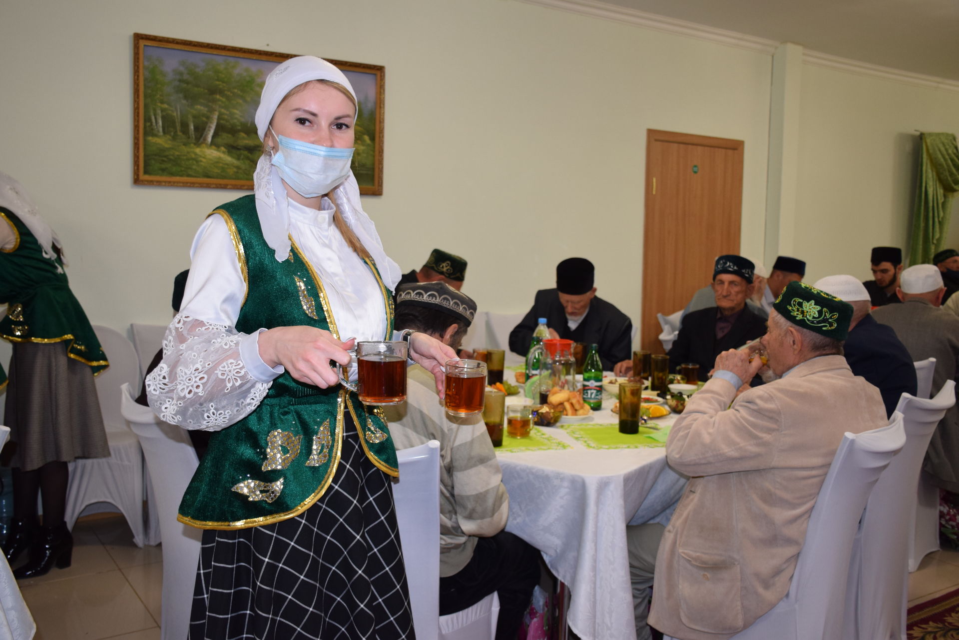 Глава Нурлатского района провел благотворительный ифтар