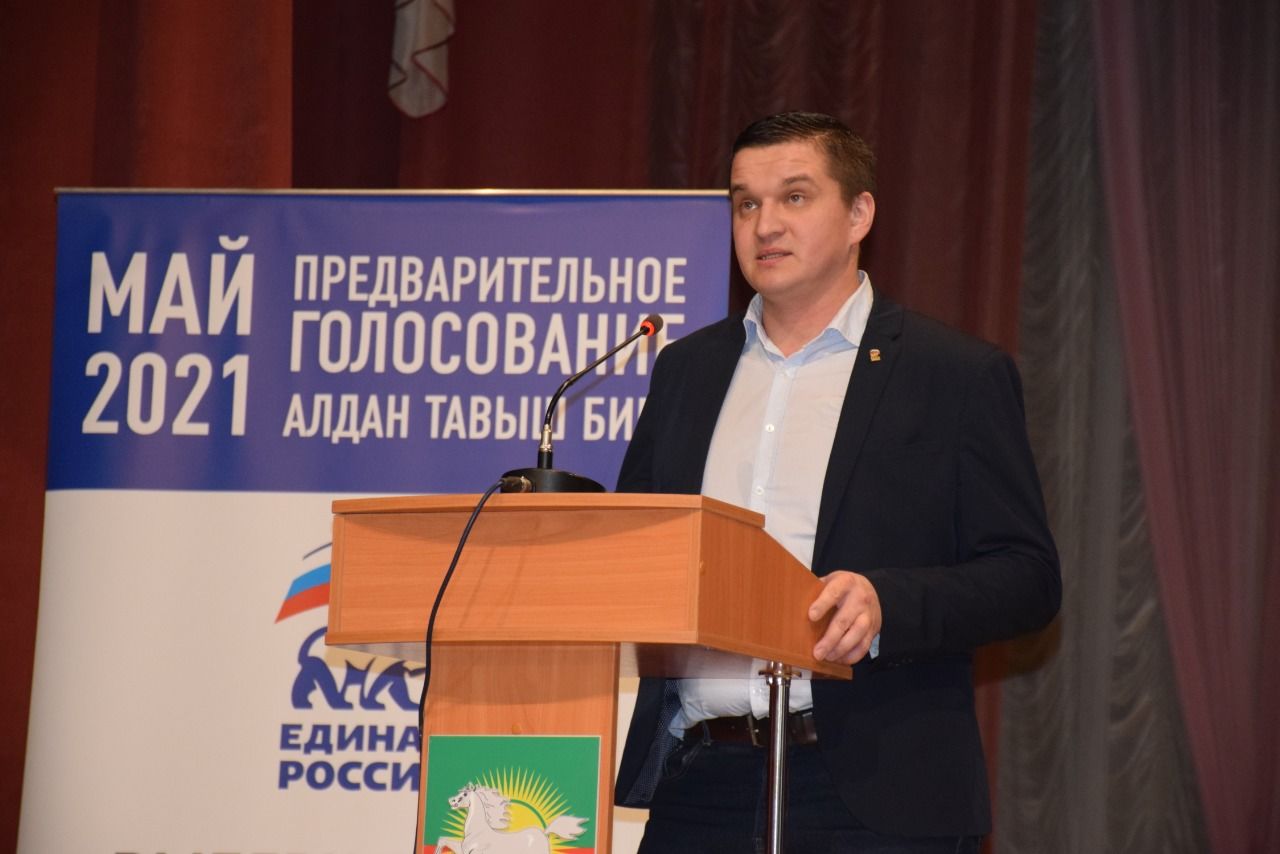 В Нурлате состоялась встреча участников предварительного голосования «Единой России» с населением