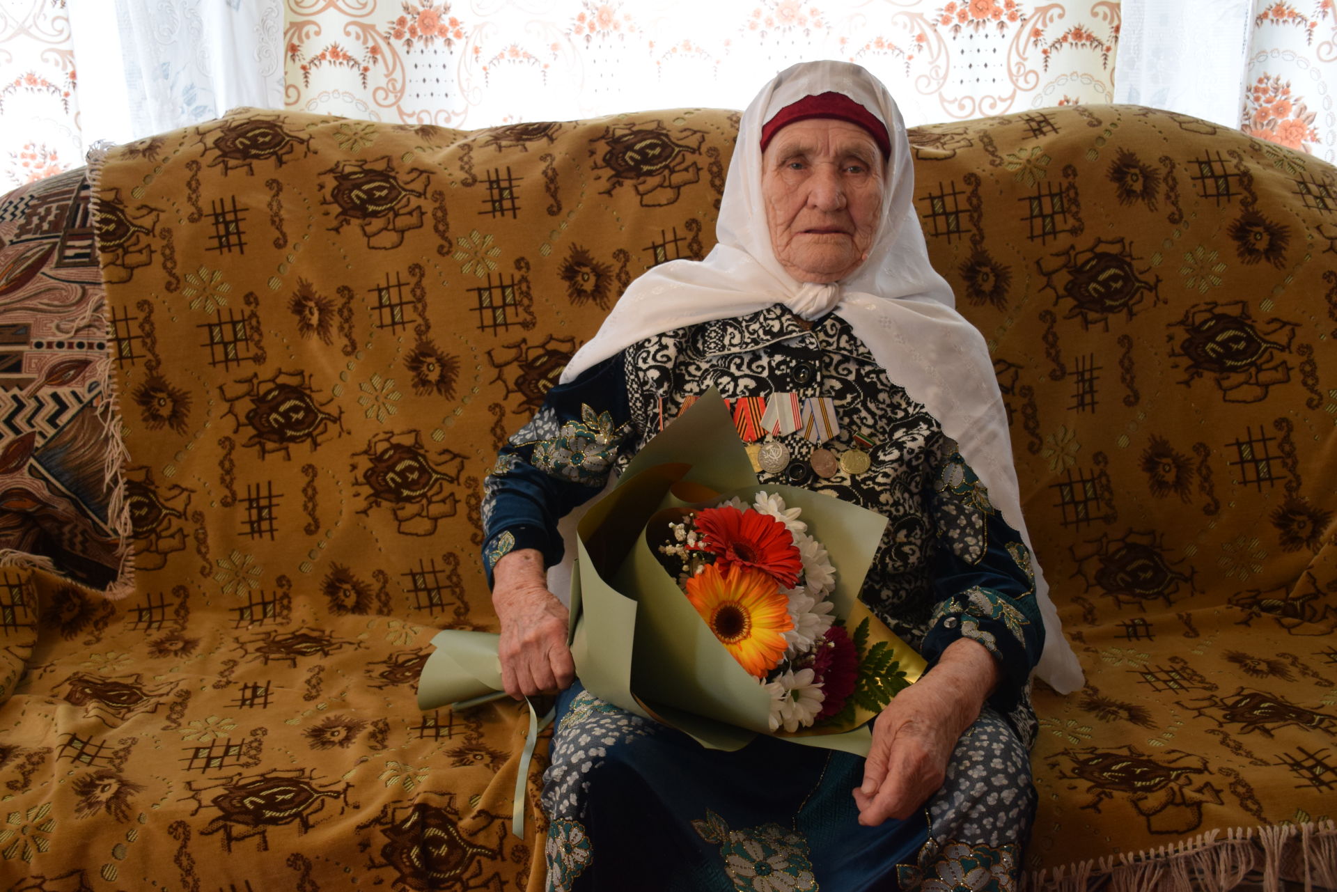 Труженица тыла из Тюрнясева отмечает 90-летний юбилей