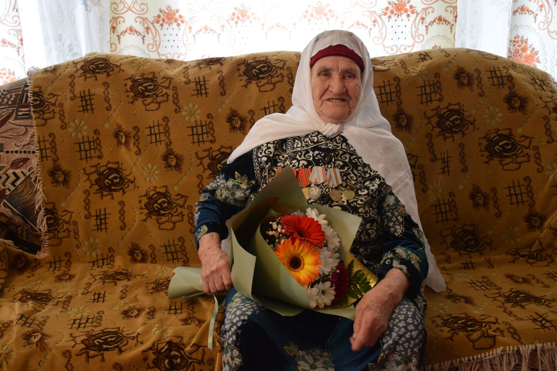 Труженица тыла из Тюрнясева отмечает 90-летний юбилей