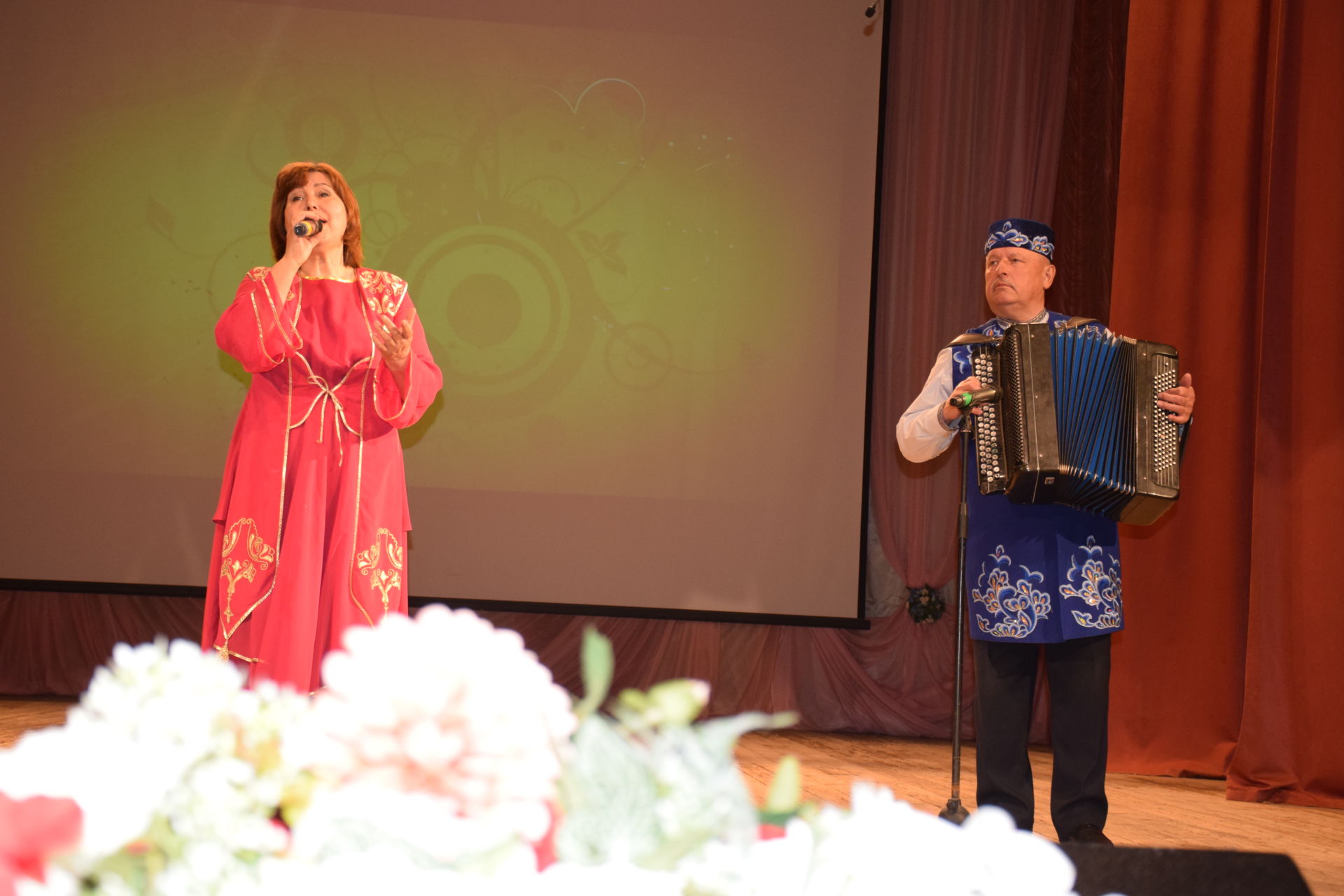 Празднование 135-летия Габдуллы Тукая и Дня родного языка продолжилось во Дворце культуры Нурлата