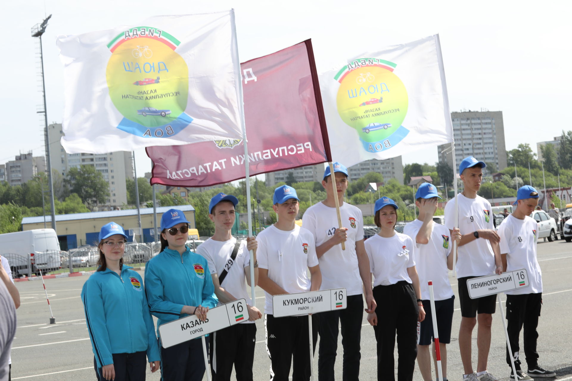 В Республике Татарстан юноши и девушки приняли участие в конкурсе водительского мастерства