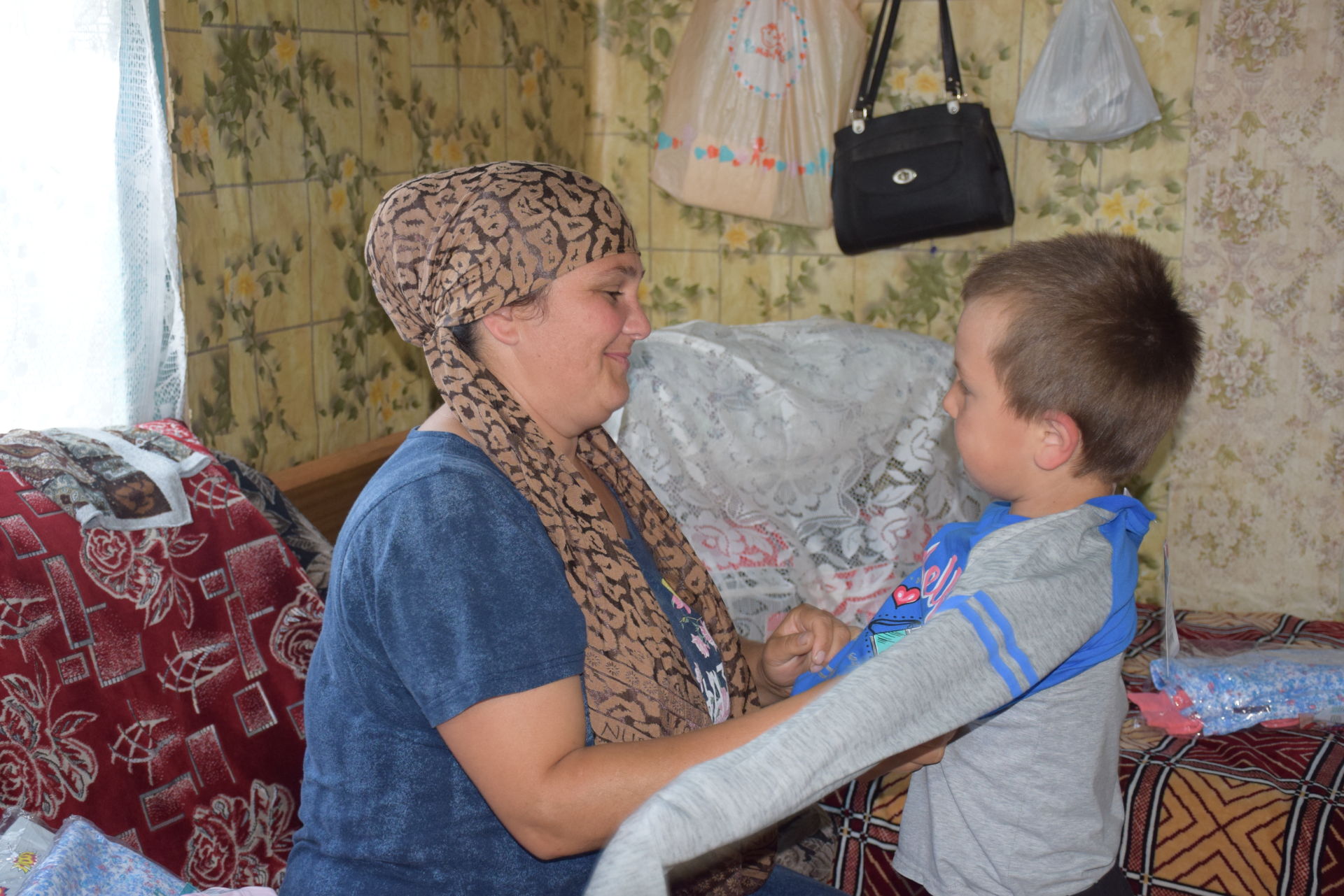 Ходжаевы из Мамыкова получили благотворительную помощь от мухтасибата района