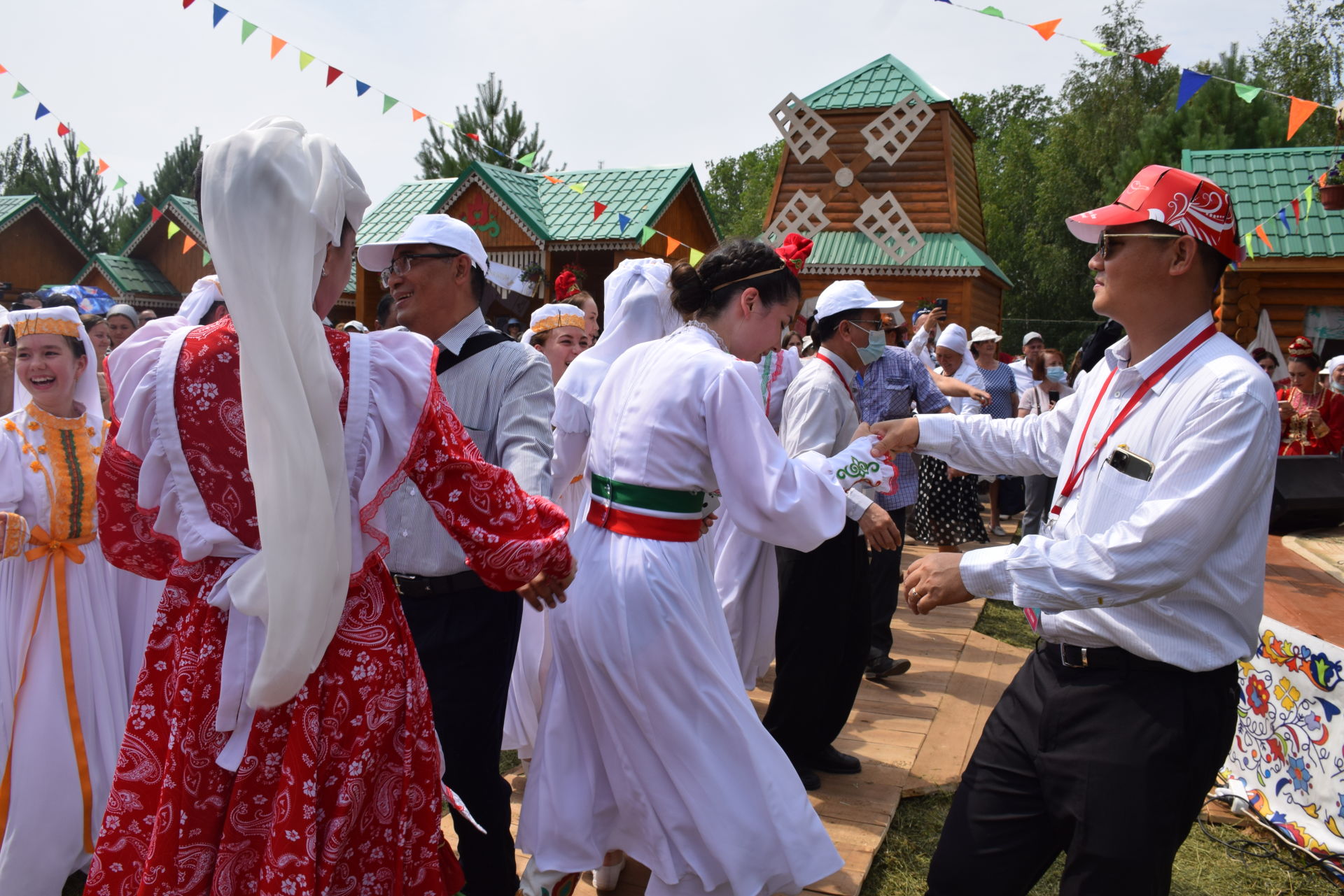 Нурлатское подворье на Казанском Сабантуе отличилось яркостью и массовостью