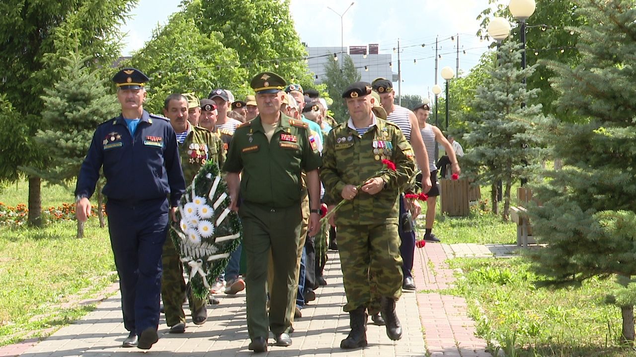 В Нурлатском районе прошел митинг в День ветеранов боевых действий