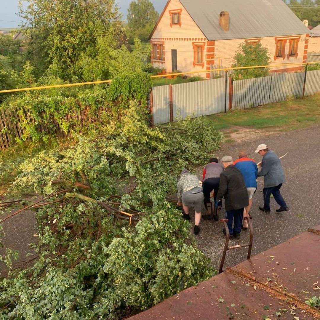 Ураганный ветер, гром и молния не прошли бесследно в Нурлатском районе