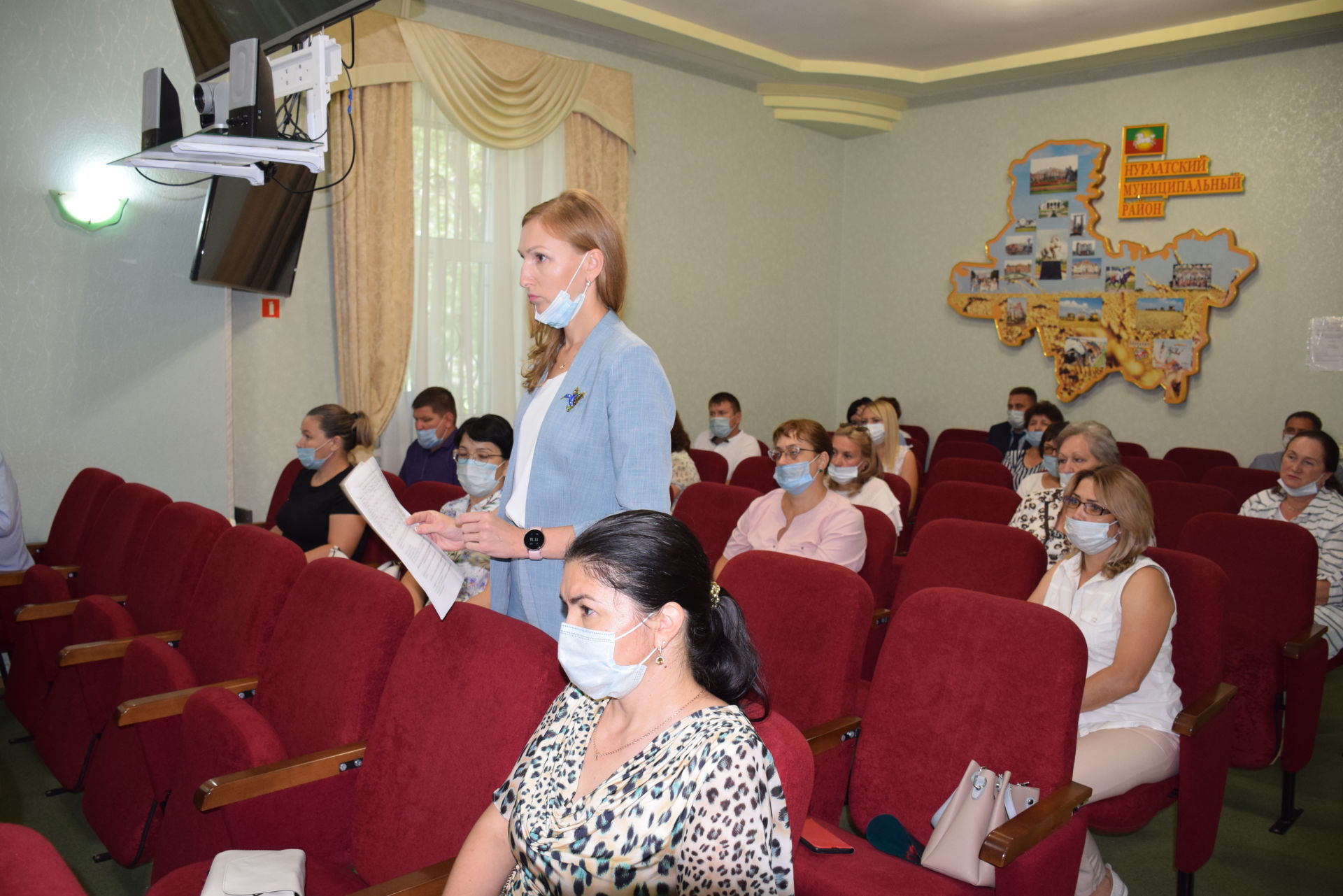 В Нурлате вопрос финансовой дисциплины на личном контроле главы района