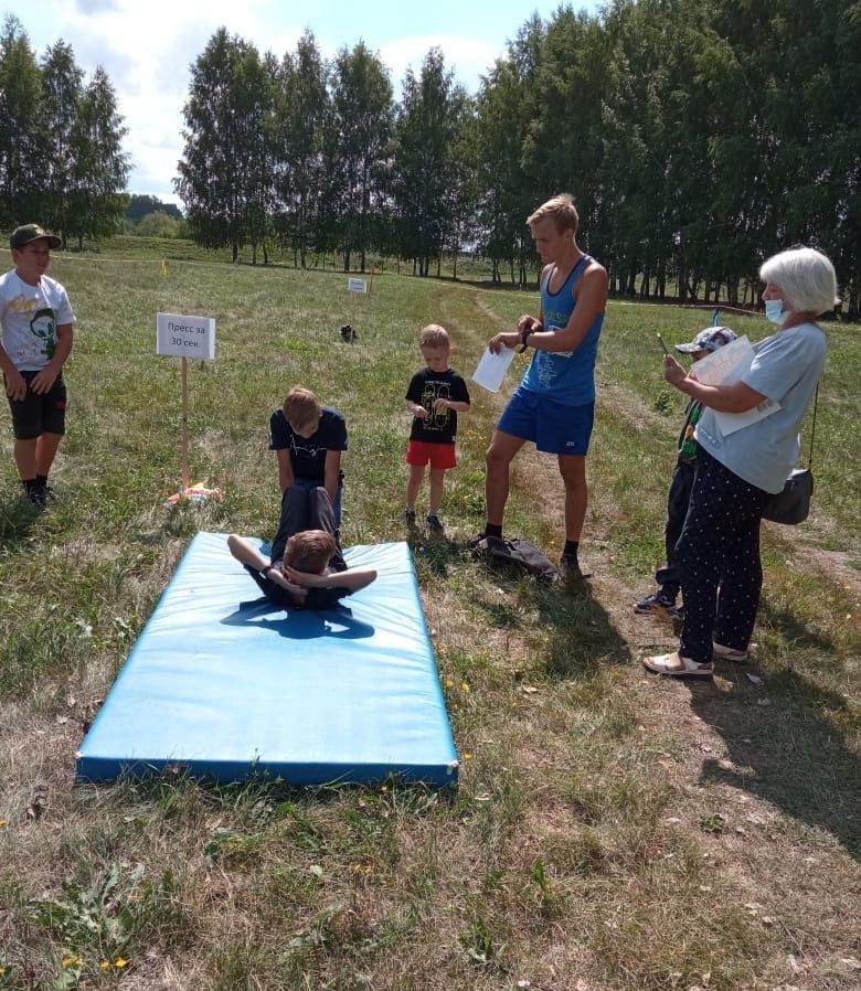 В Старочелнинском сельском поселении приемные родители и опекуны провели детский Сабантуй