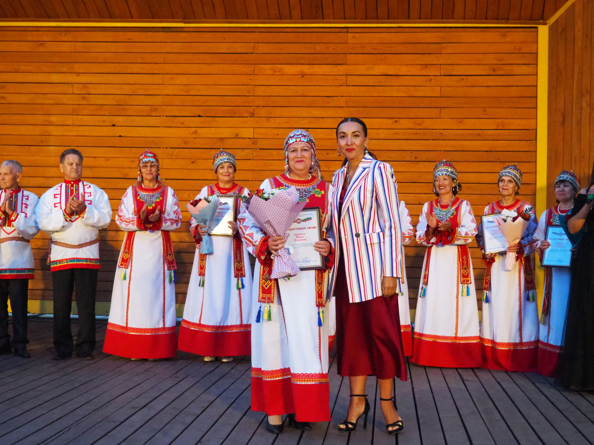 Нурлатскому народному ансамблю чувашской песни «Родник» – 30 лет