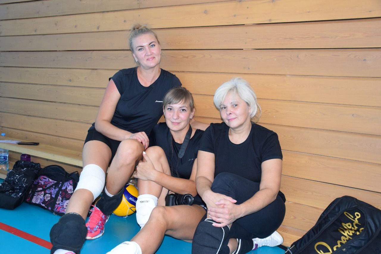 Нурлатские волейболистки встретились на Турнире поколений