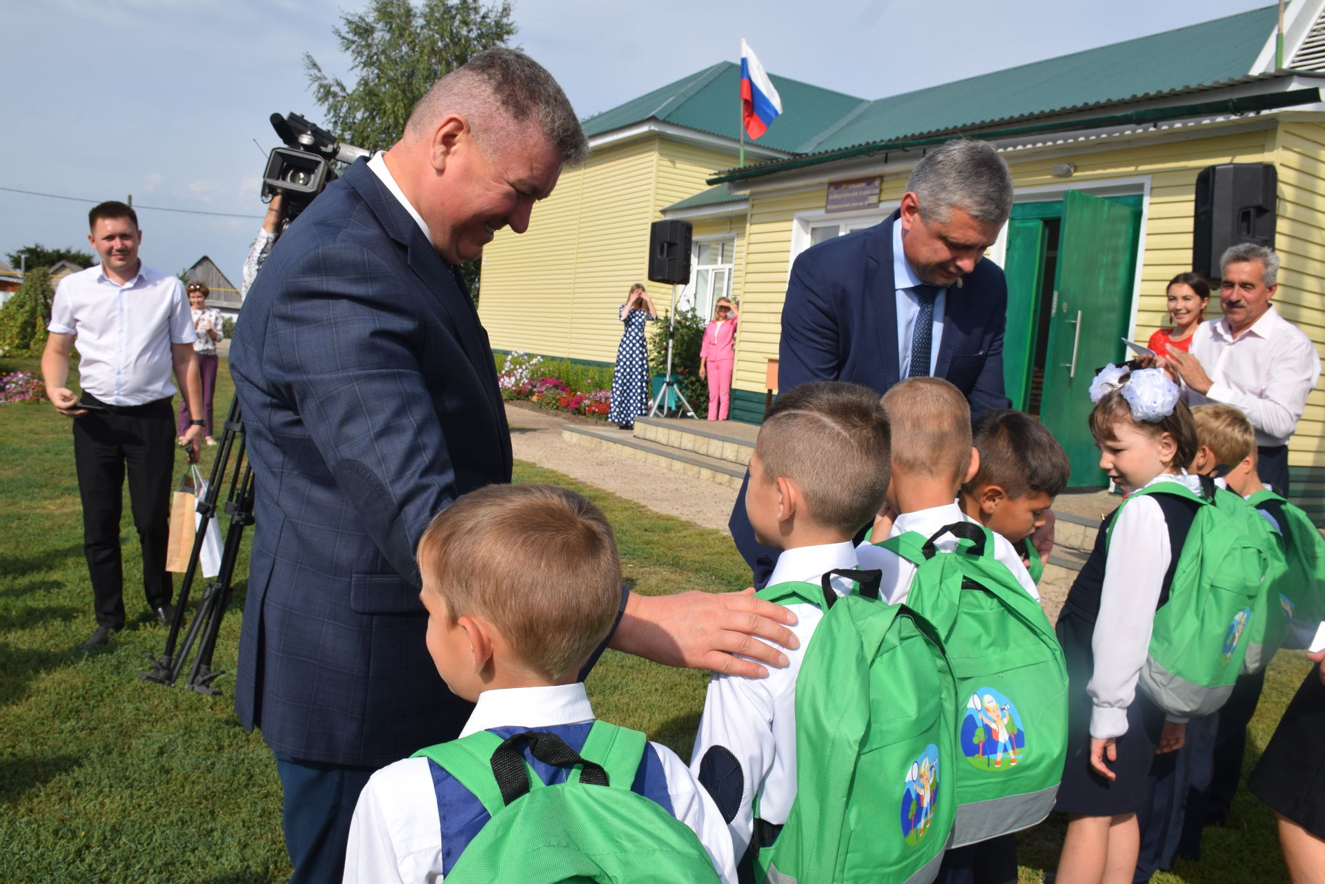 Ученики первого класса Чулпановской школы получили подарки