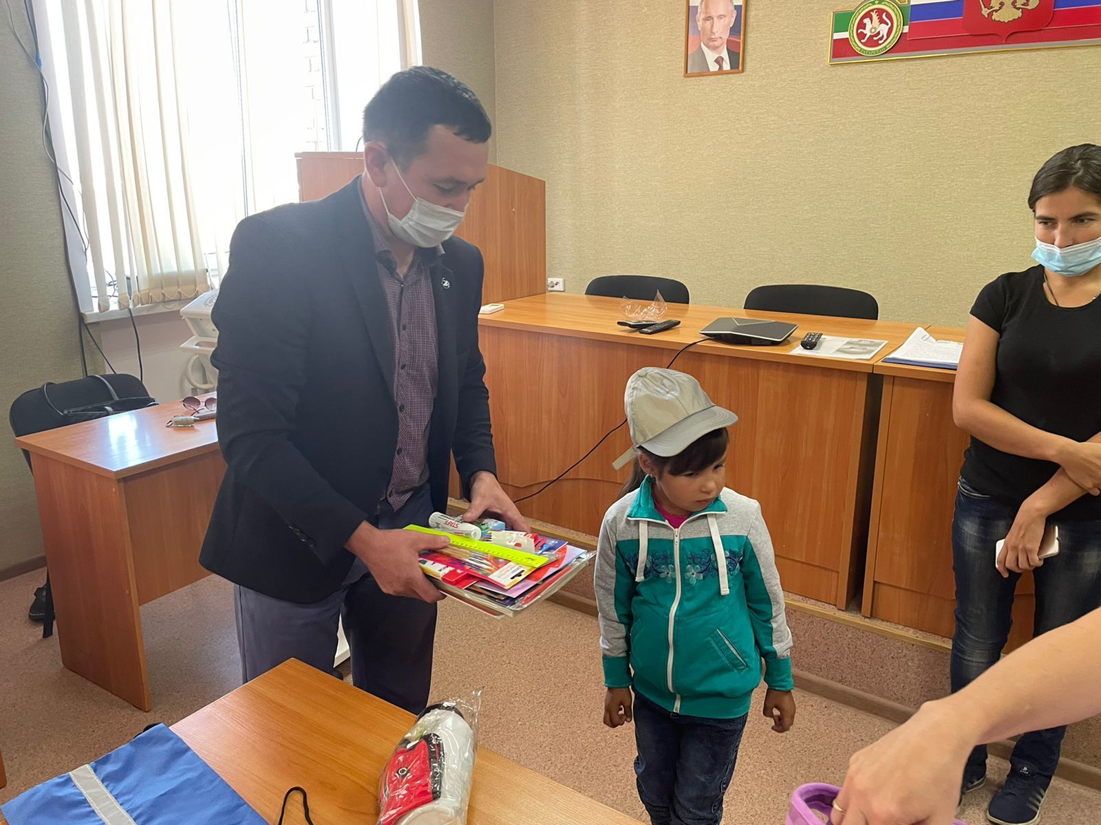 Нурлатский отдел МВД России поможет 10 первоклассникам собраться в школу