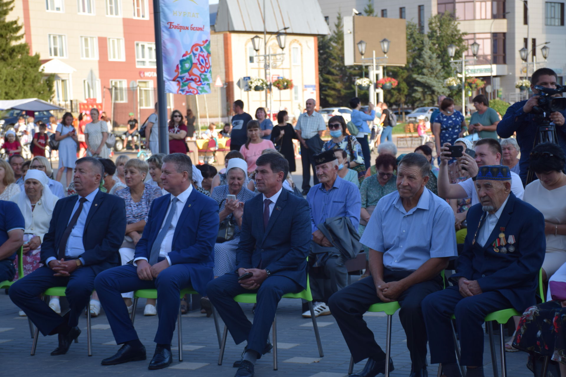 В Нурлате прошло торжественное мероприятие по случаю Дня строителя