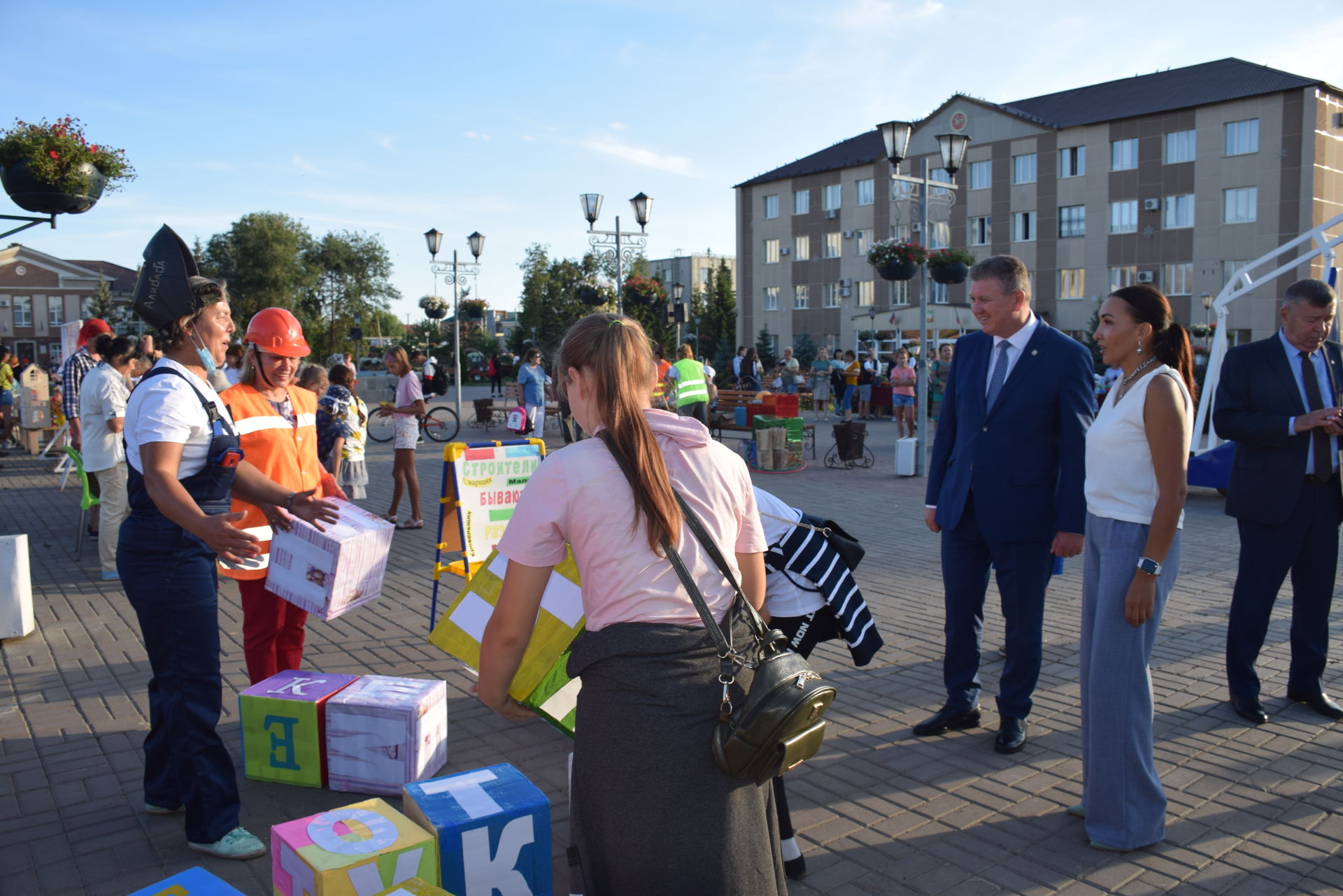 В Нурлате прошло торжественное мероприятие по случаю Дня строителя