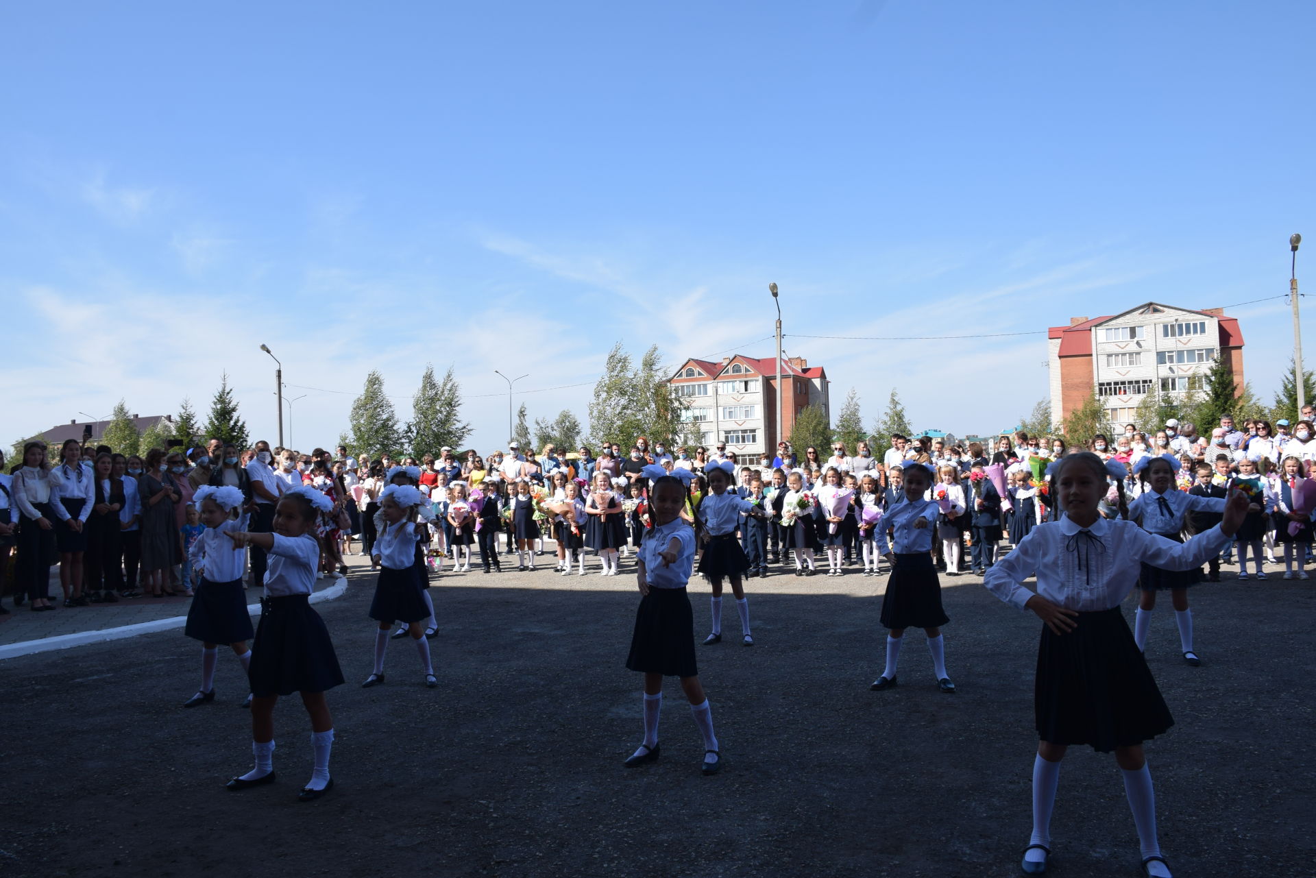 В новом учебном году Нурлатская гимназия приняла 105 первоклассников