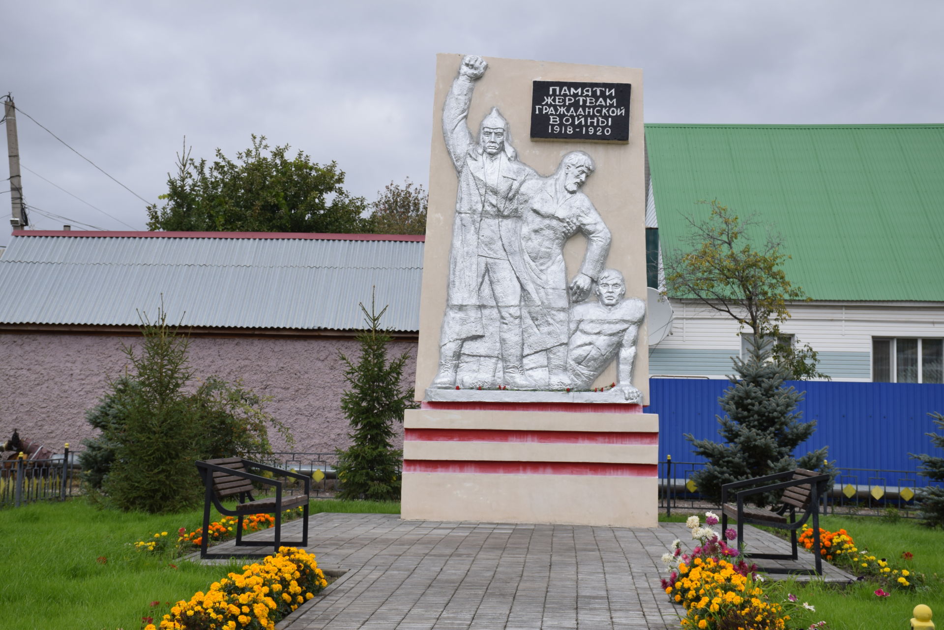 В Нурлате обновленный памятник жертвам Гражданской войны принял гостей