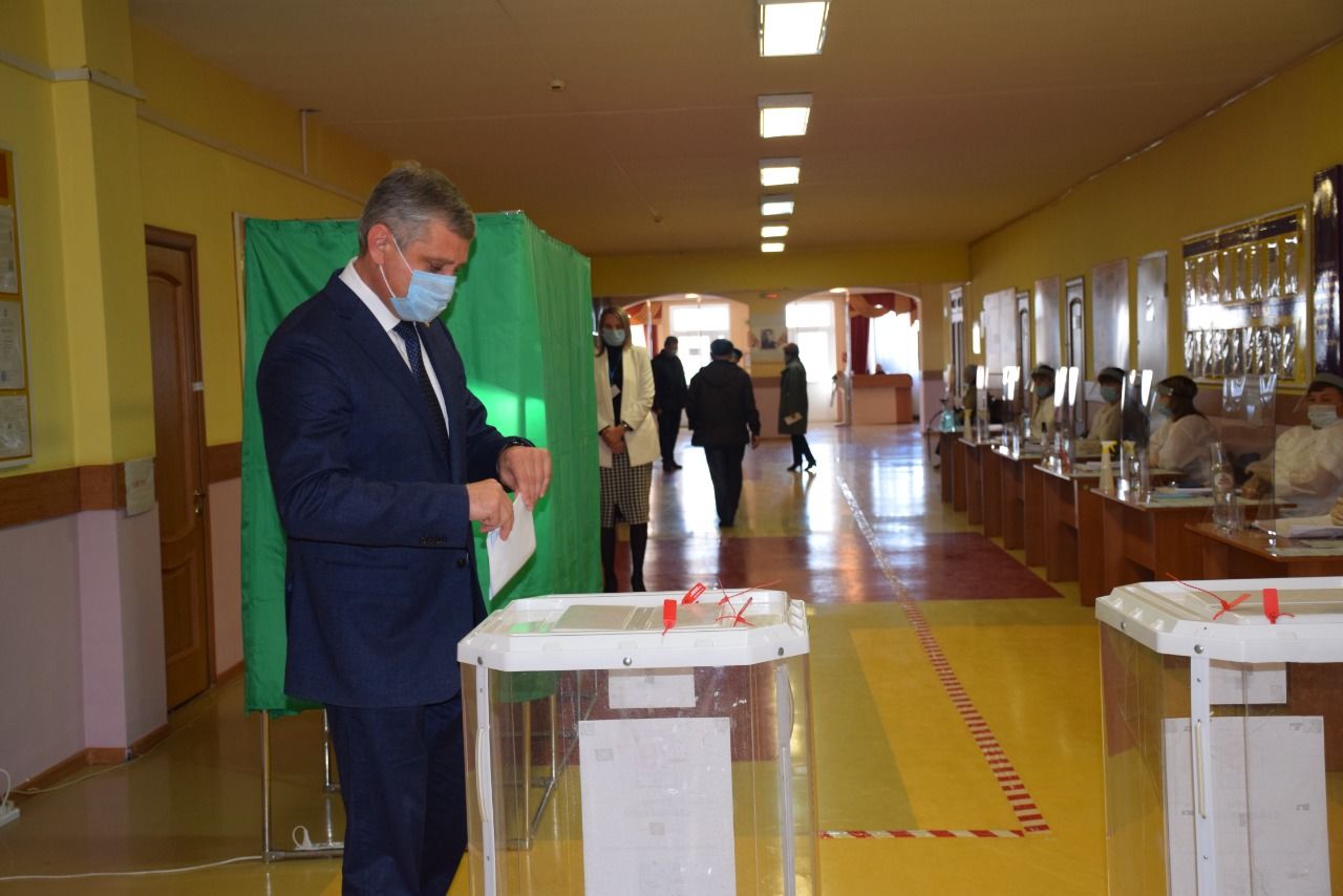 Министр экологии Татарстана в единый день выборов проголосовал в Нурлате