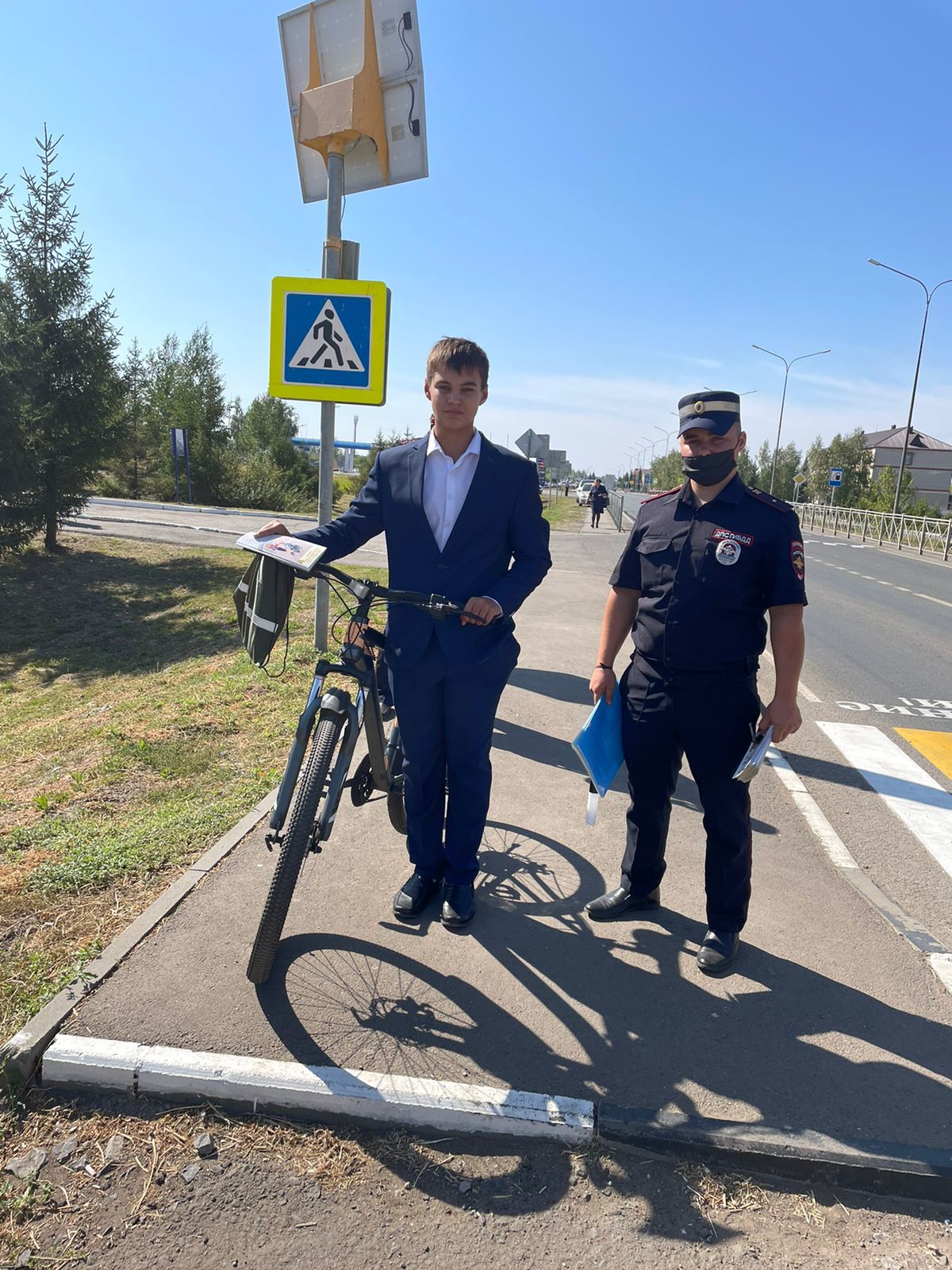 В День знаний нурлатские автоинспекторы провели профилактические мероприятия