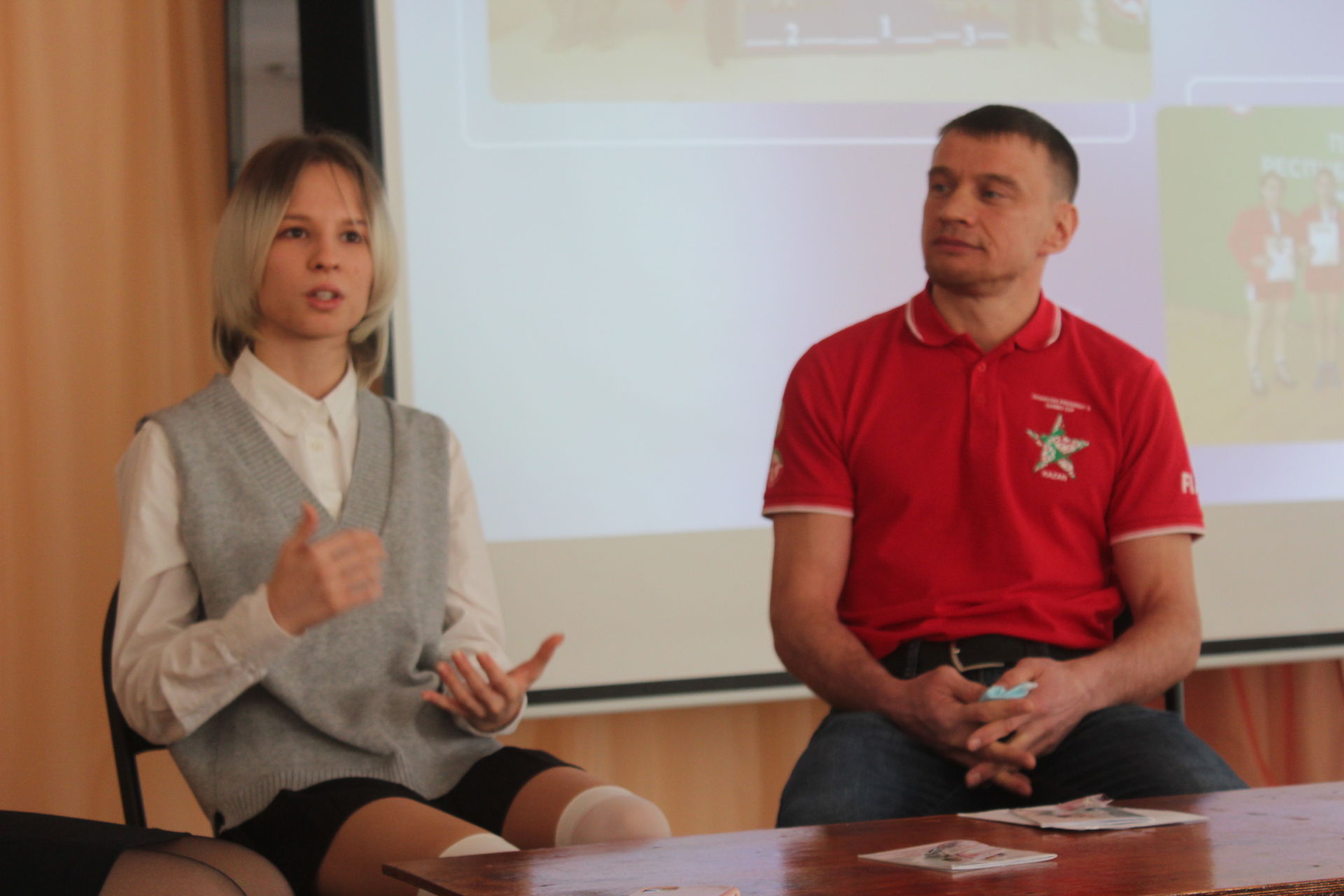 В школе №2 города Нурлат прошла «Классная встреча» с Илоной Ерховой