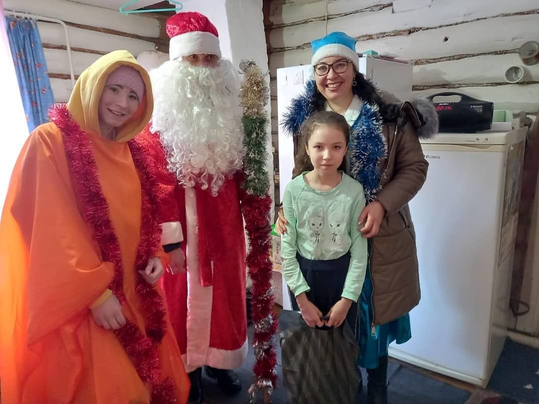 В Нурлатском районе прошла акция «Новогодний подарок другу»