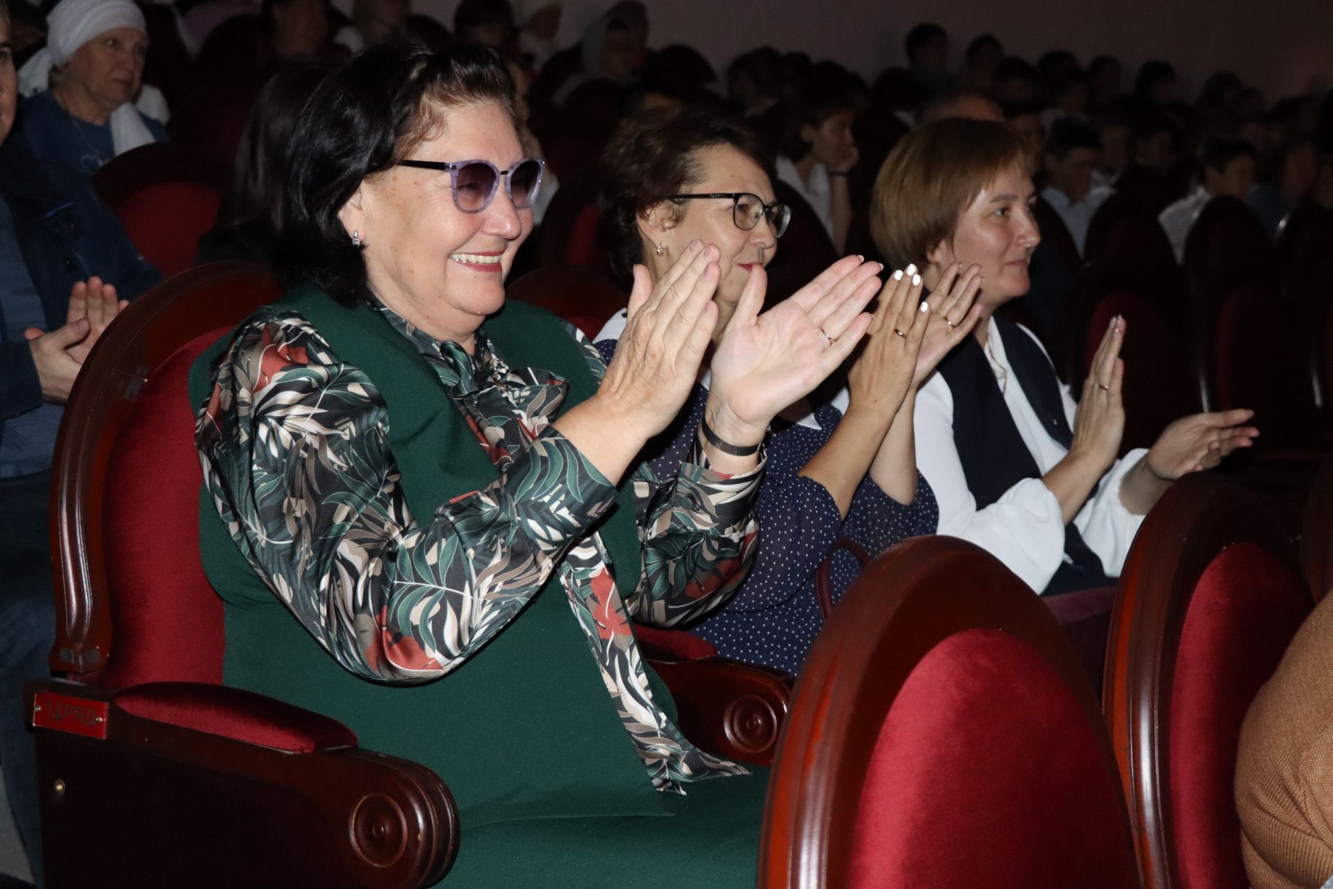 В Нурлате торжественное открытие памятника Габдулле Кариеву продолжился большим праздничным концертом