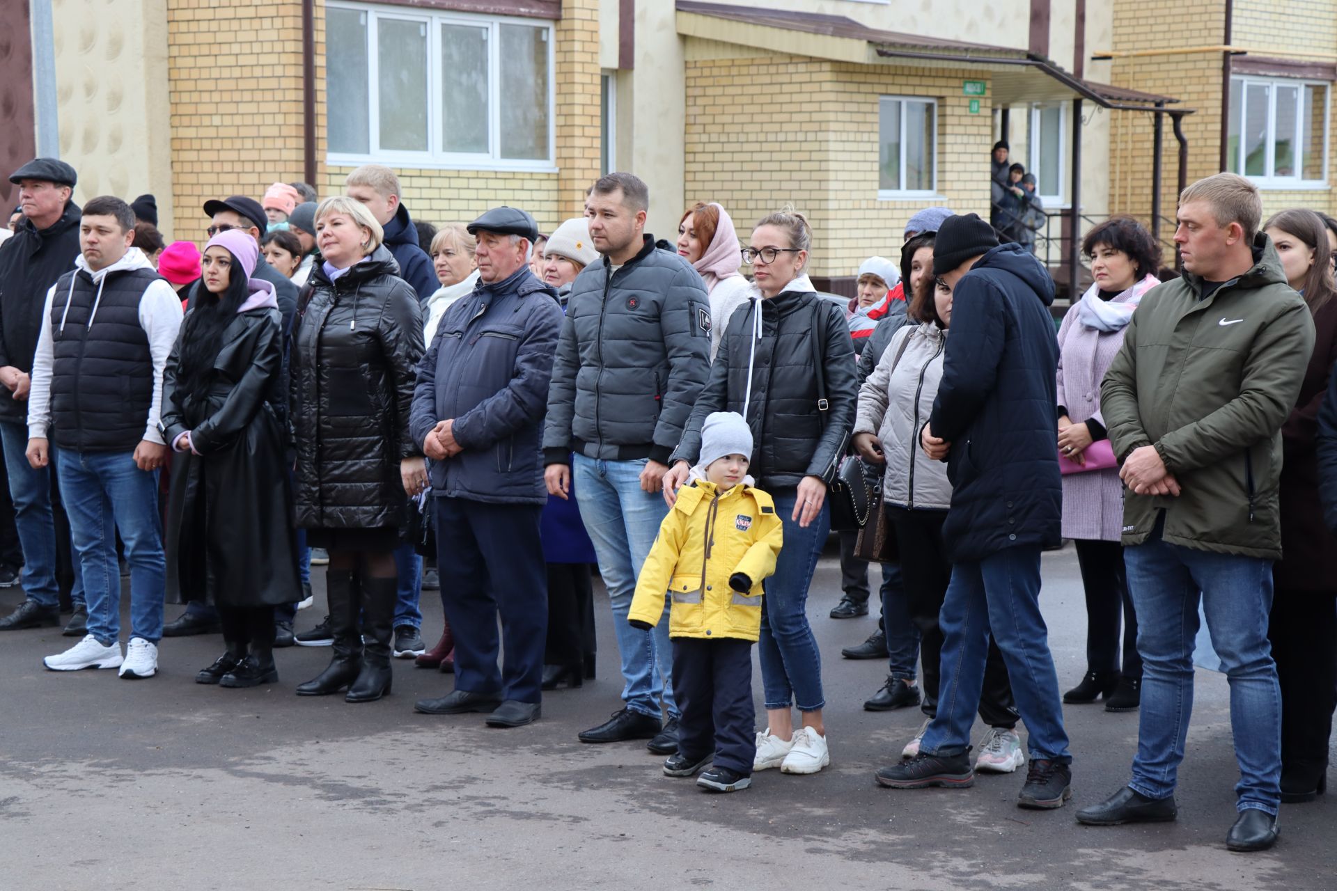 Марат Ахметов в Нурлате вручил ключи новоселам