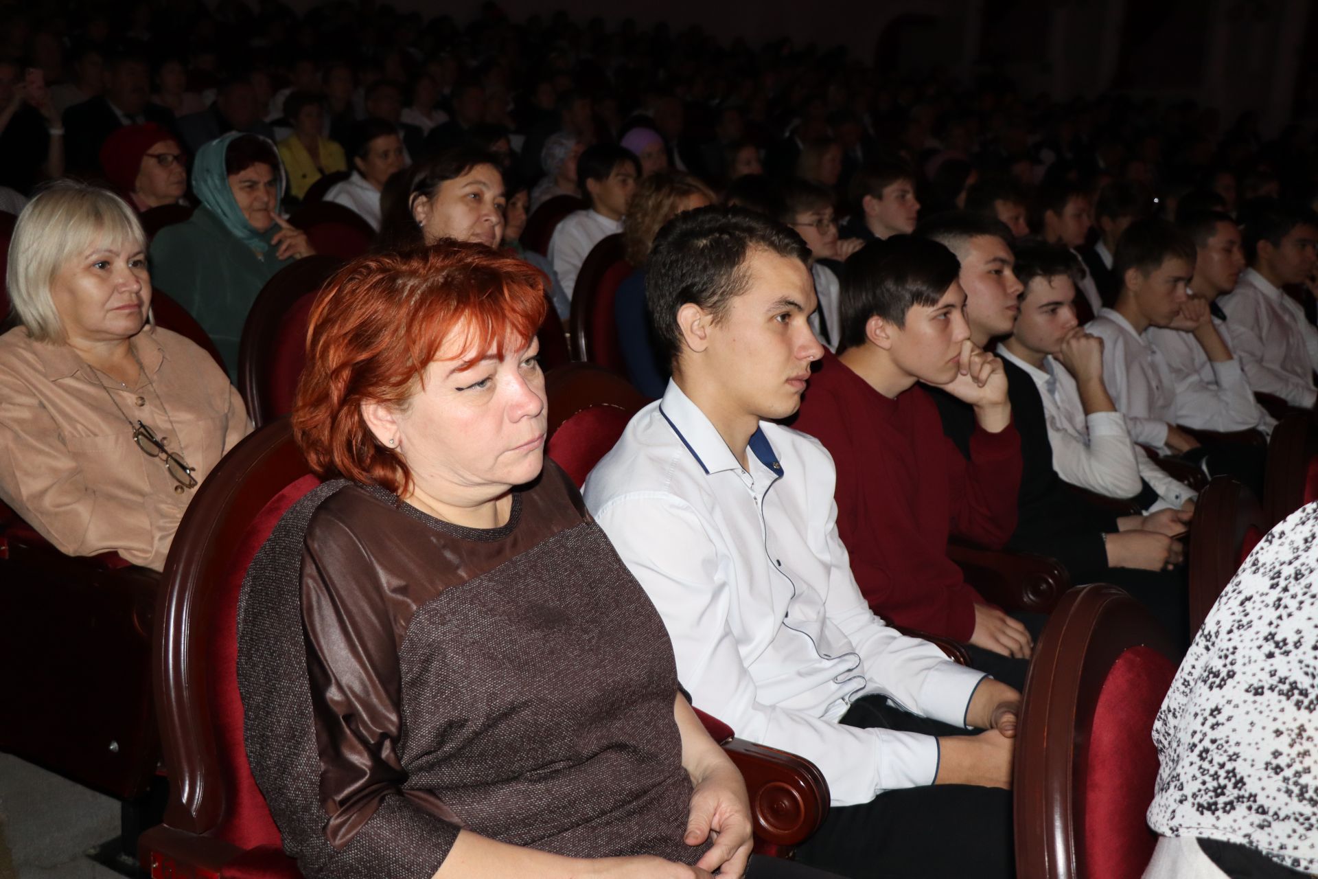 В Нурлате торжественное открытие памятника Габдулле Кариеву продолжился большим праздничным концертом