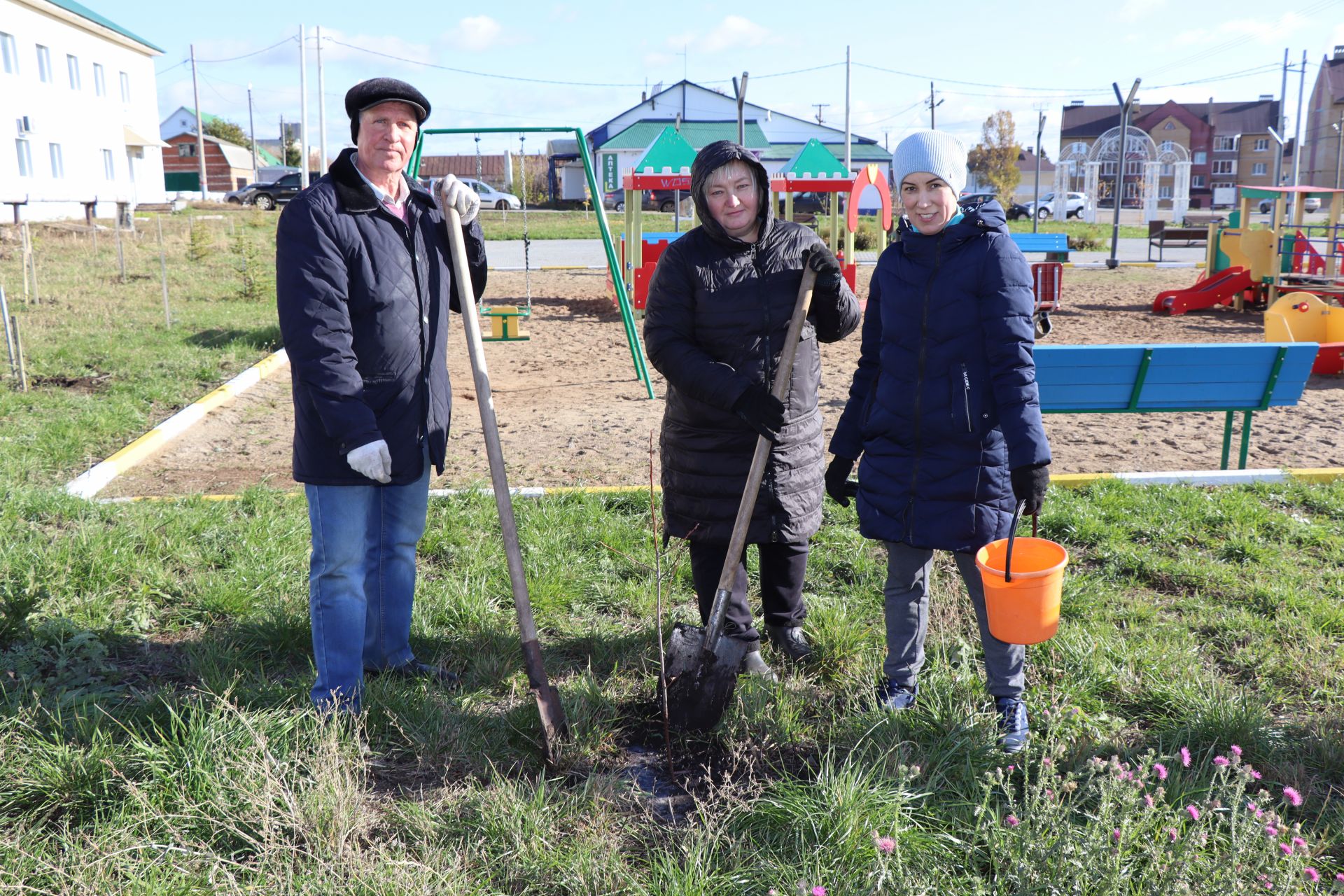 В городе Нурлат прошел День посадки деревьев