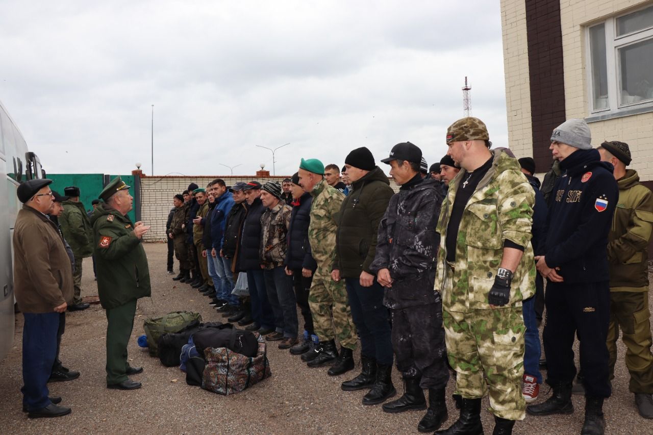 В Нурлате торжественно проводили мобилизованных земляков