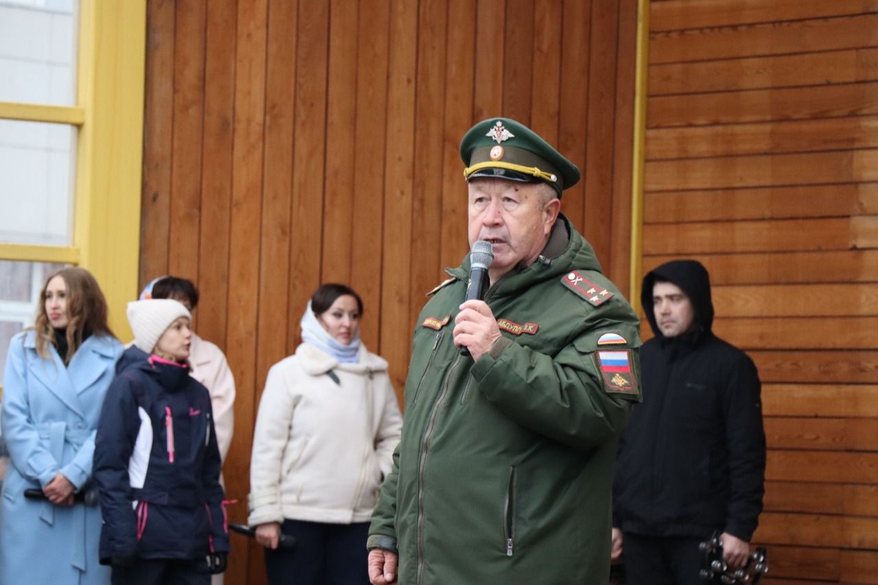 В Нурлате торжественно проводили мобилизованных земляков