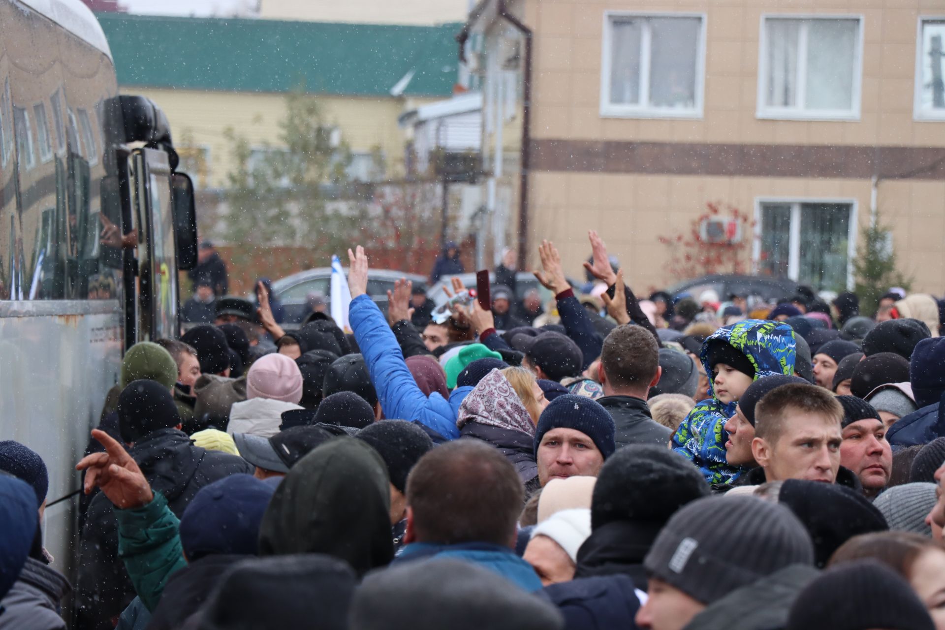 В Нурлате проводили мобилизованных на защиту рубежей Отечества