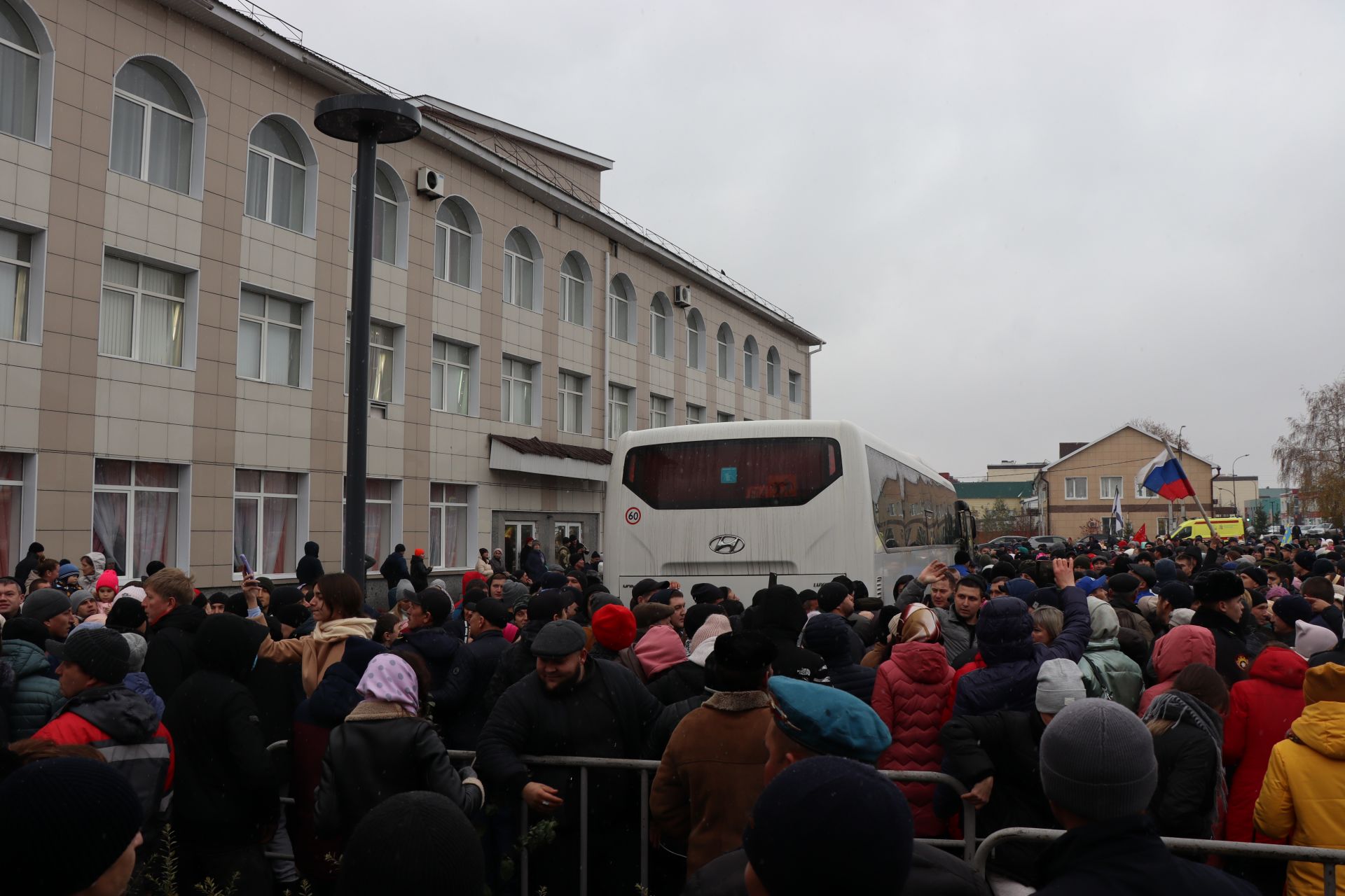 В Нурлате проводили мобилизованных на защиту рубежей Отечества