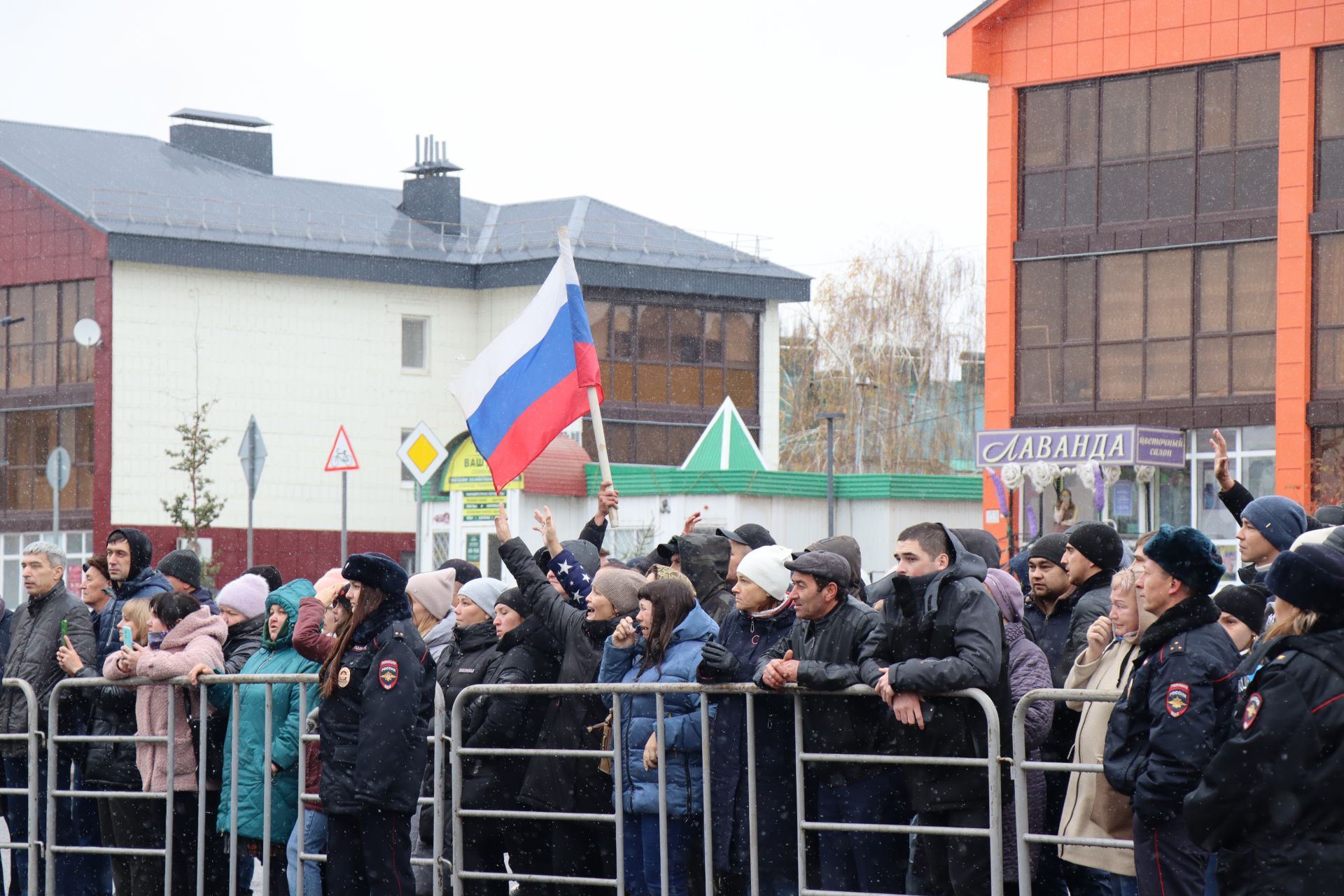 В Нурлате проводили мобилизованных на защиту рубежей Отечества