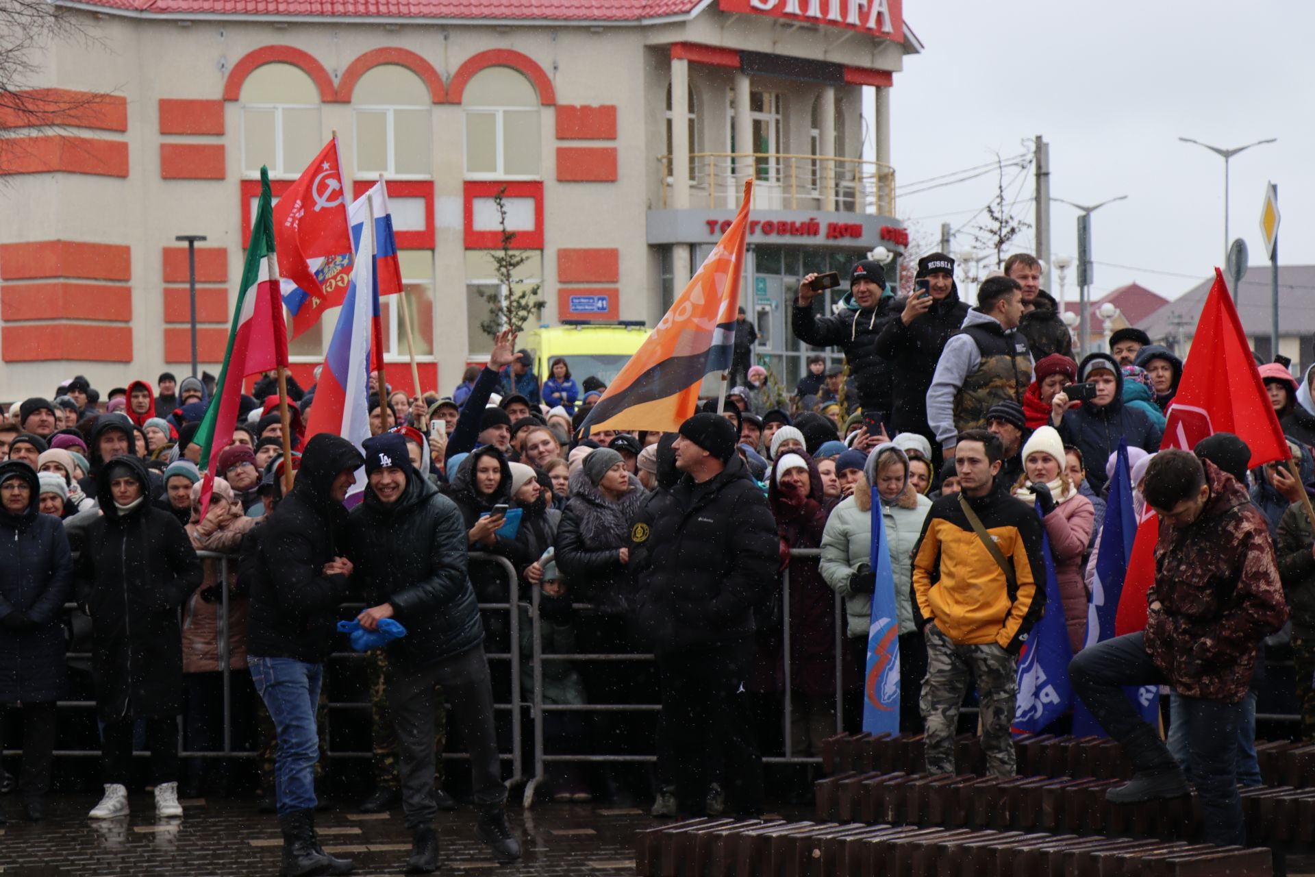 В Нурлате проводили мобилизованных на защиту рубежей Отечества